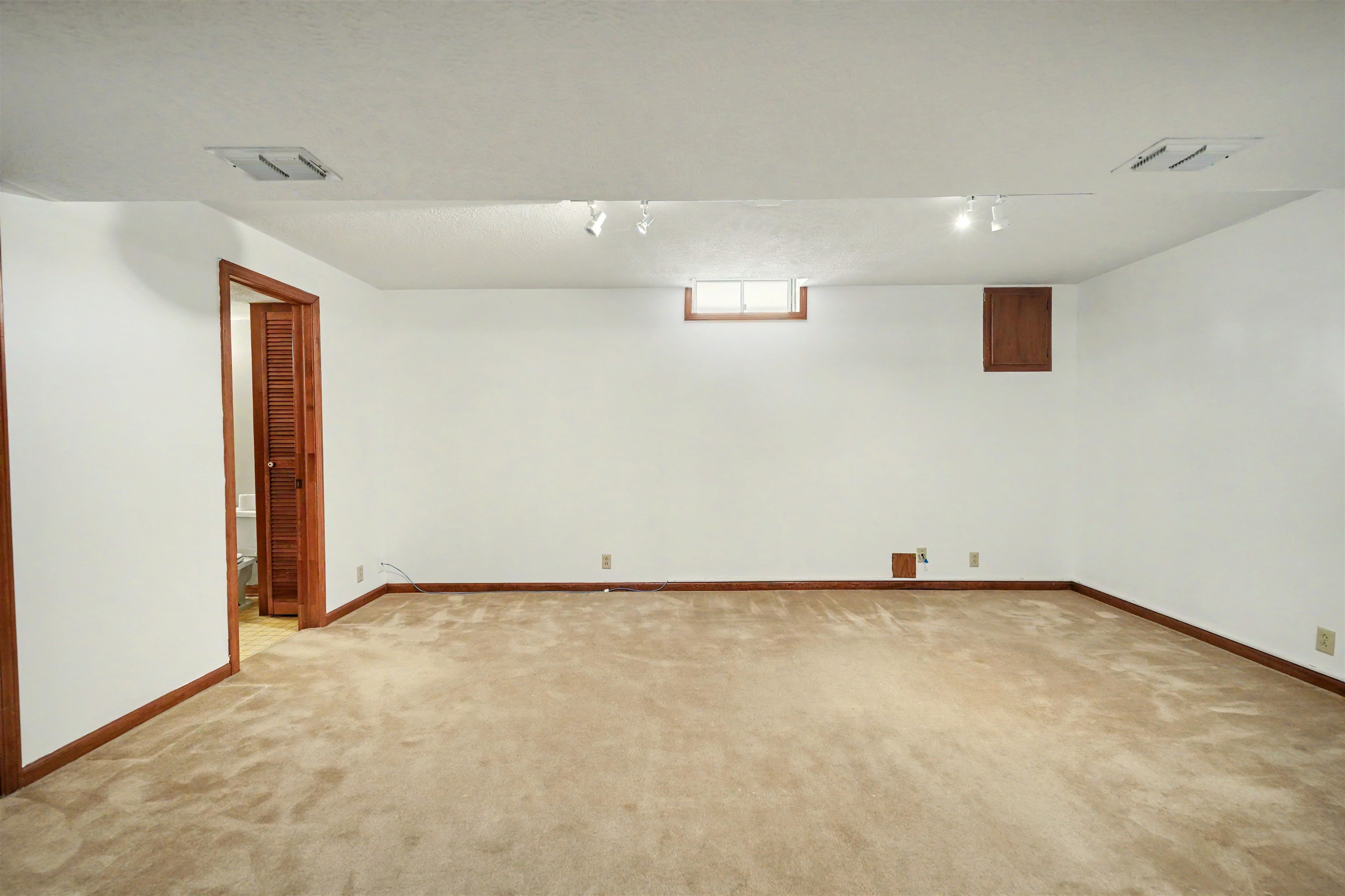 2311 Applewood Ln Property Photo 19