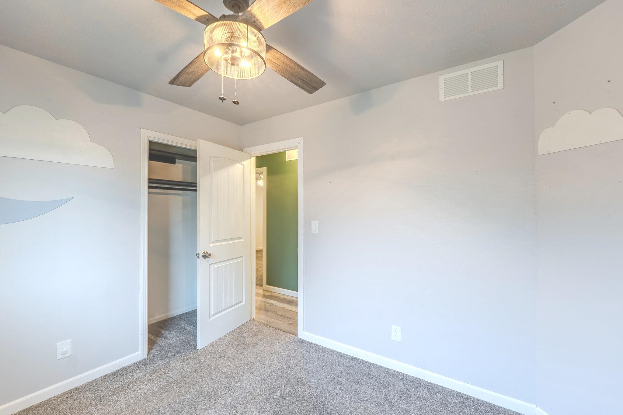 2110 N Moyle Property Photo 10