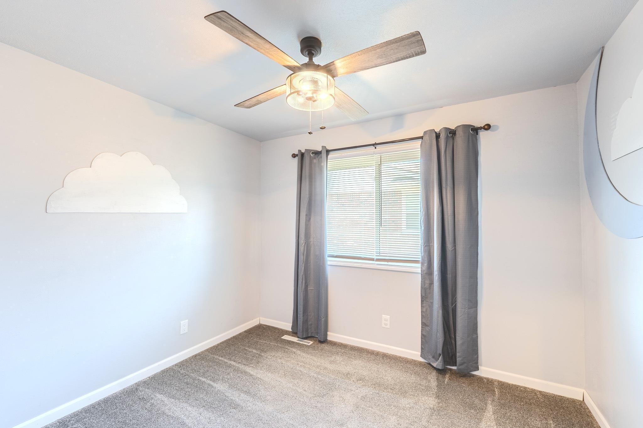 2110 N Moyle Property Photo 11