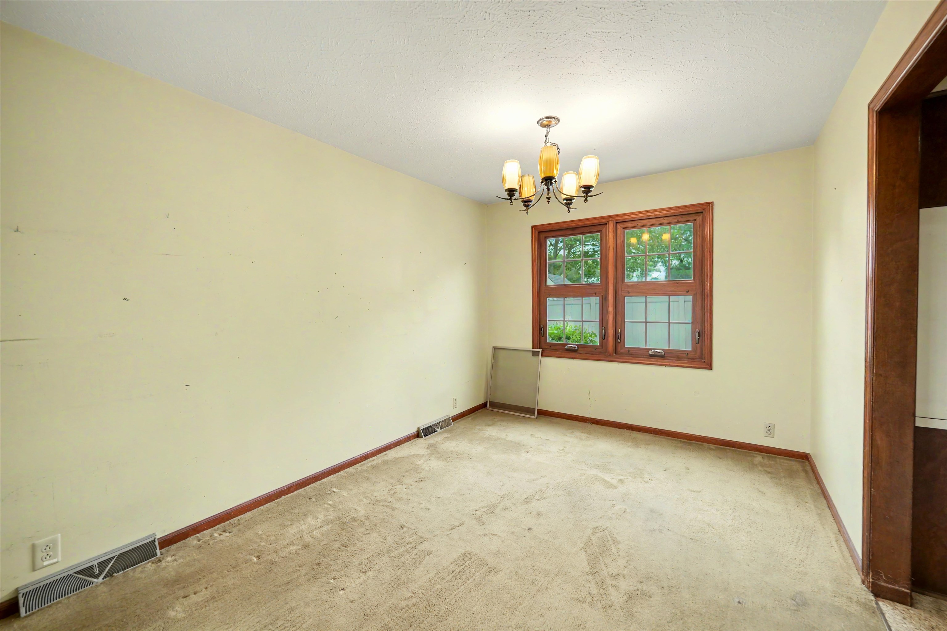 414 E Wayne Property Photo 5