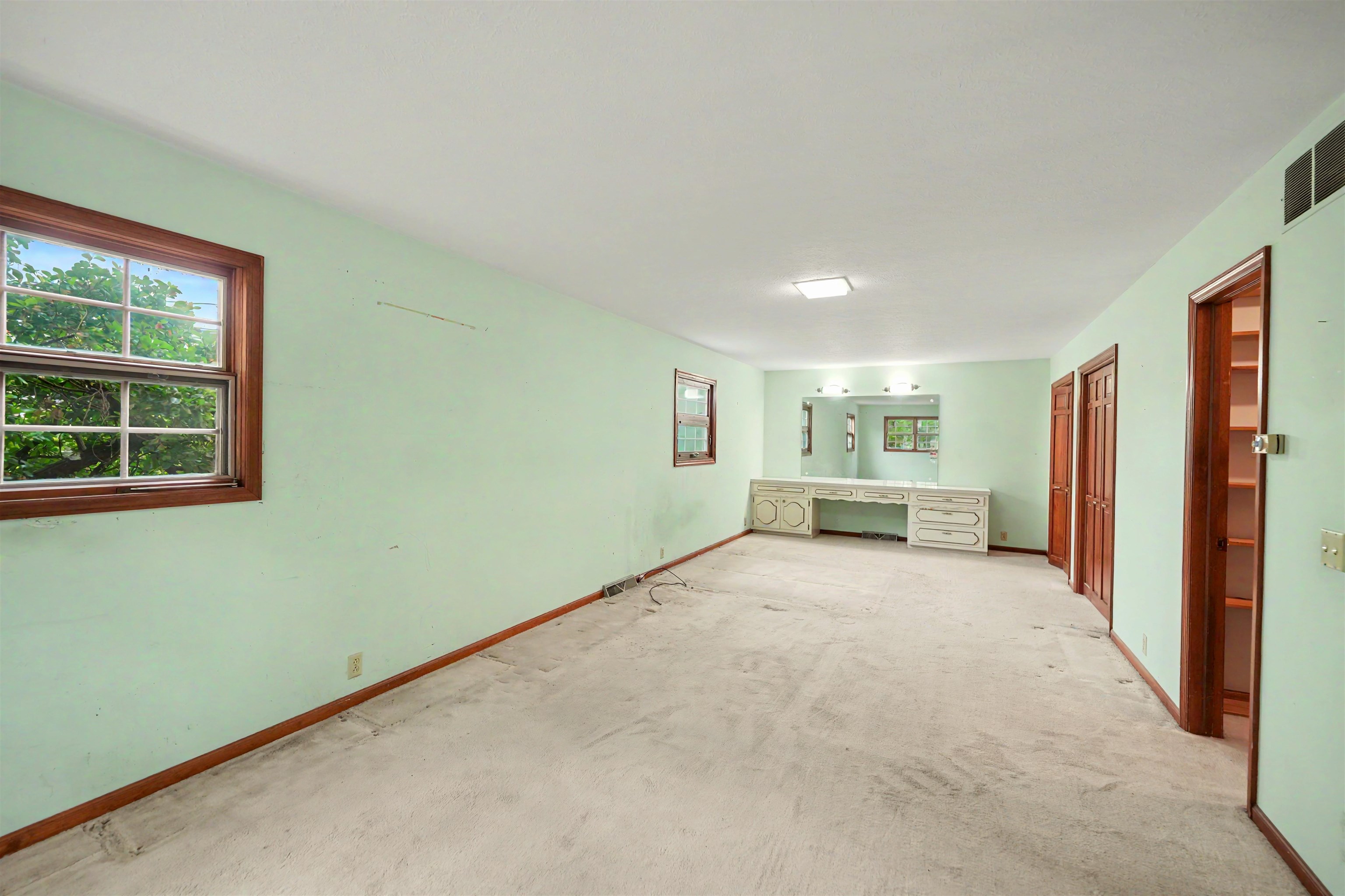414 E Wayne Property Photo 13