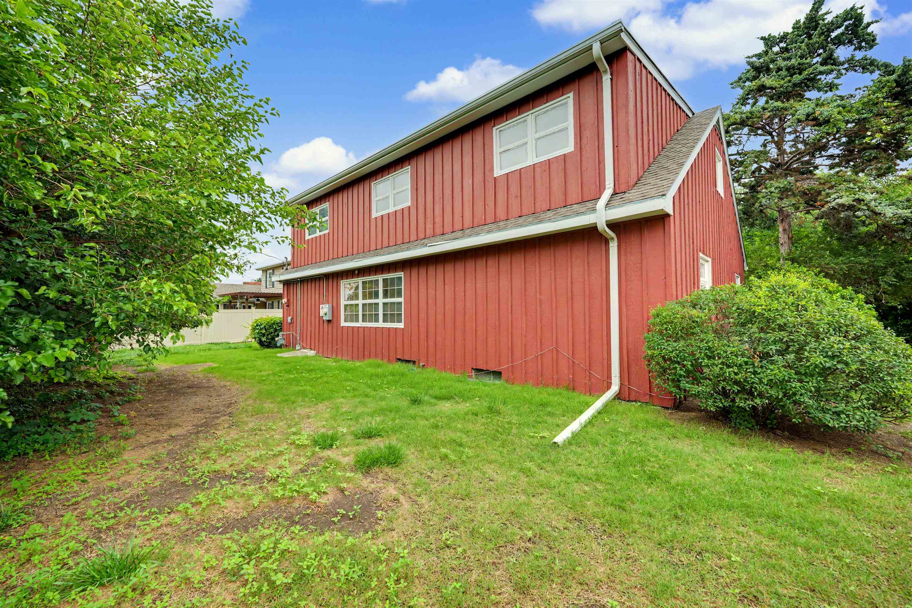414 E Wayne Property Photo 23