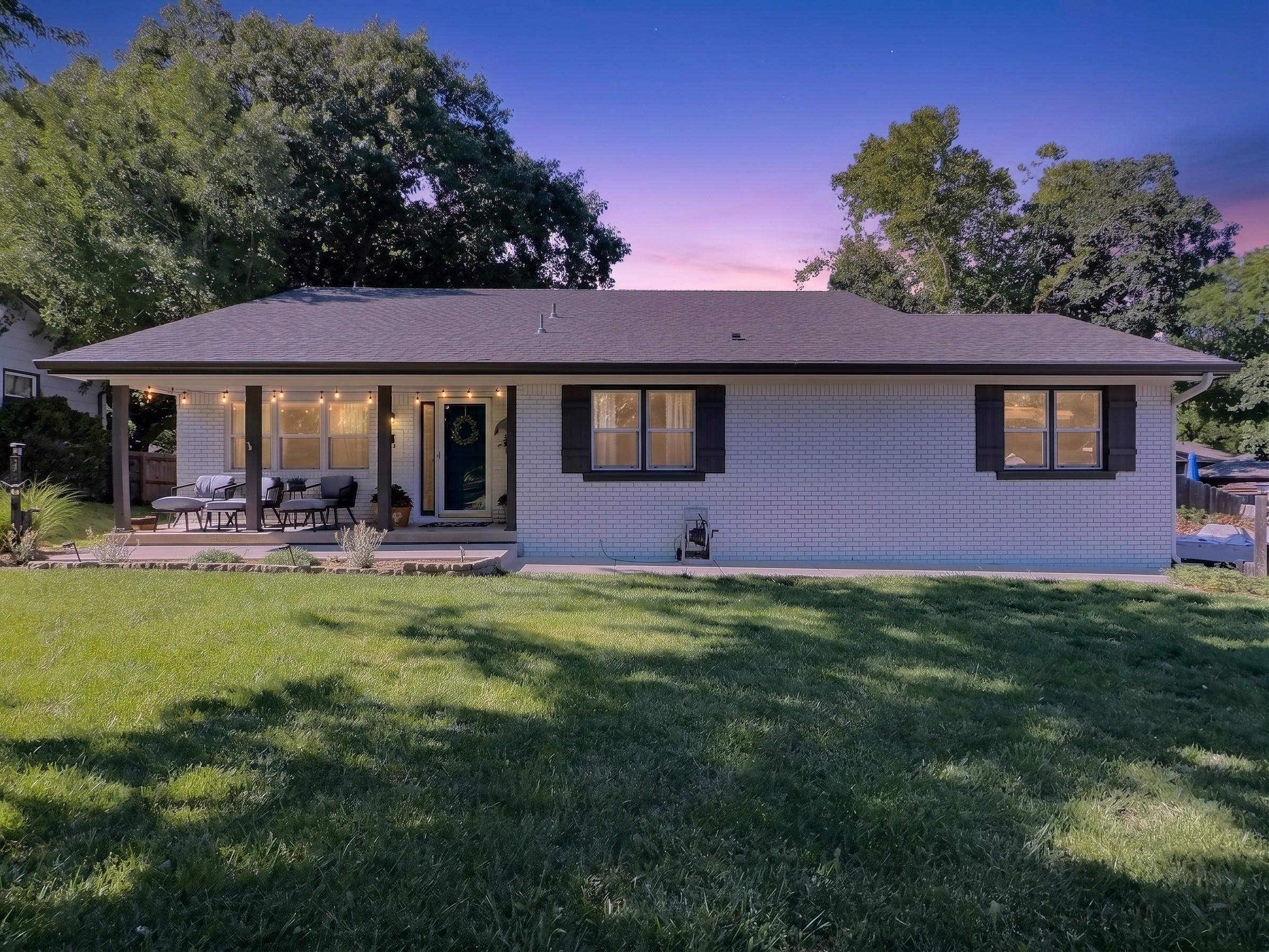 818 E Greenway Ct. Property Photo
