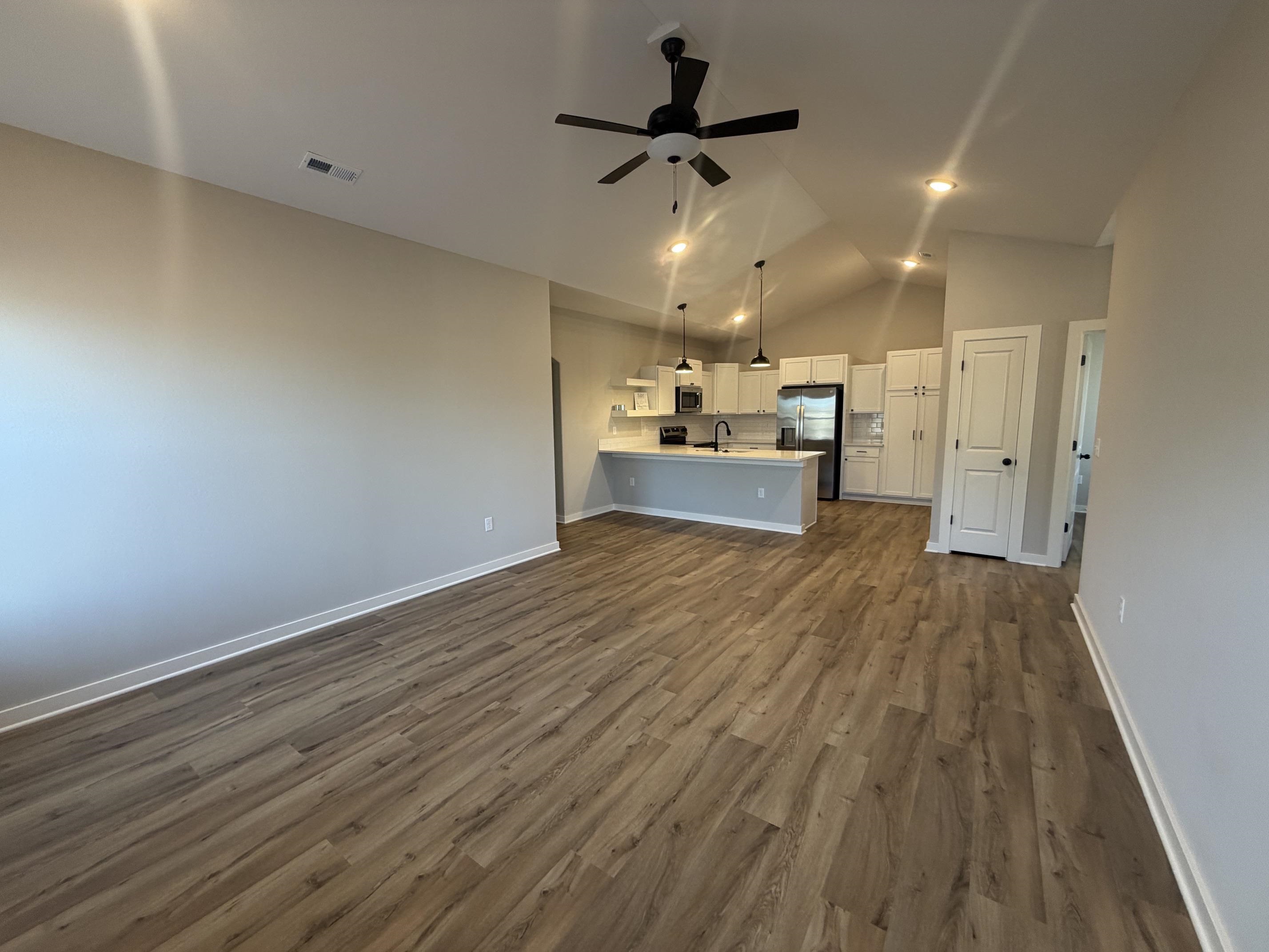 753 N Wheatland Property Photo 4