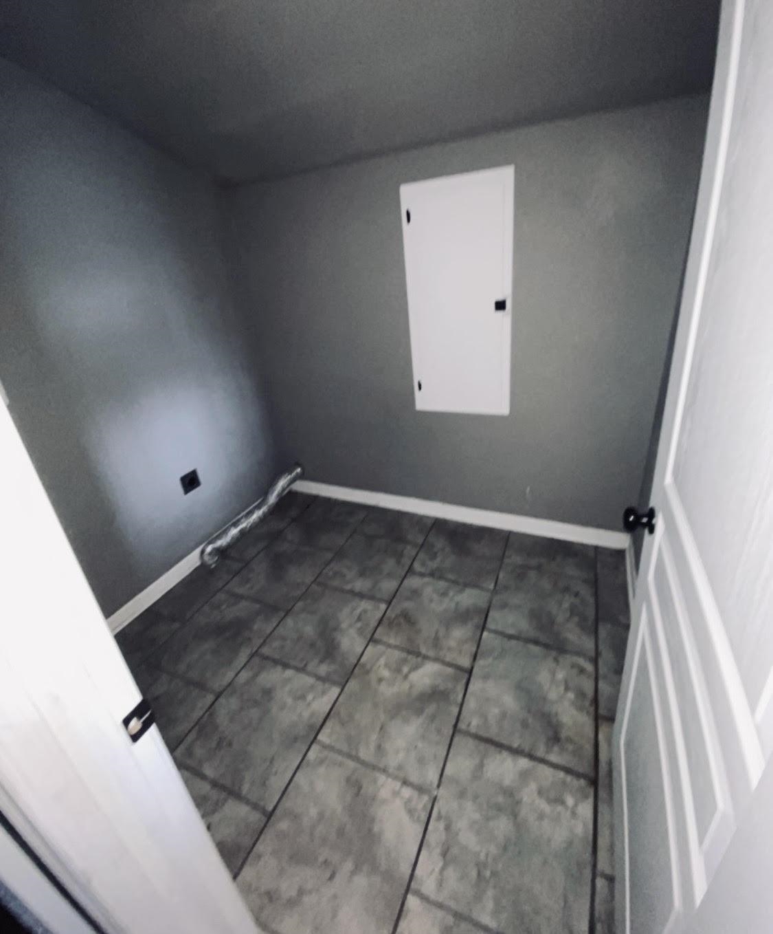 709 N A Property Photo 5