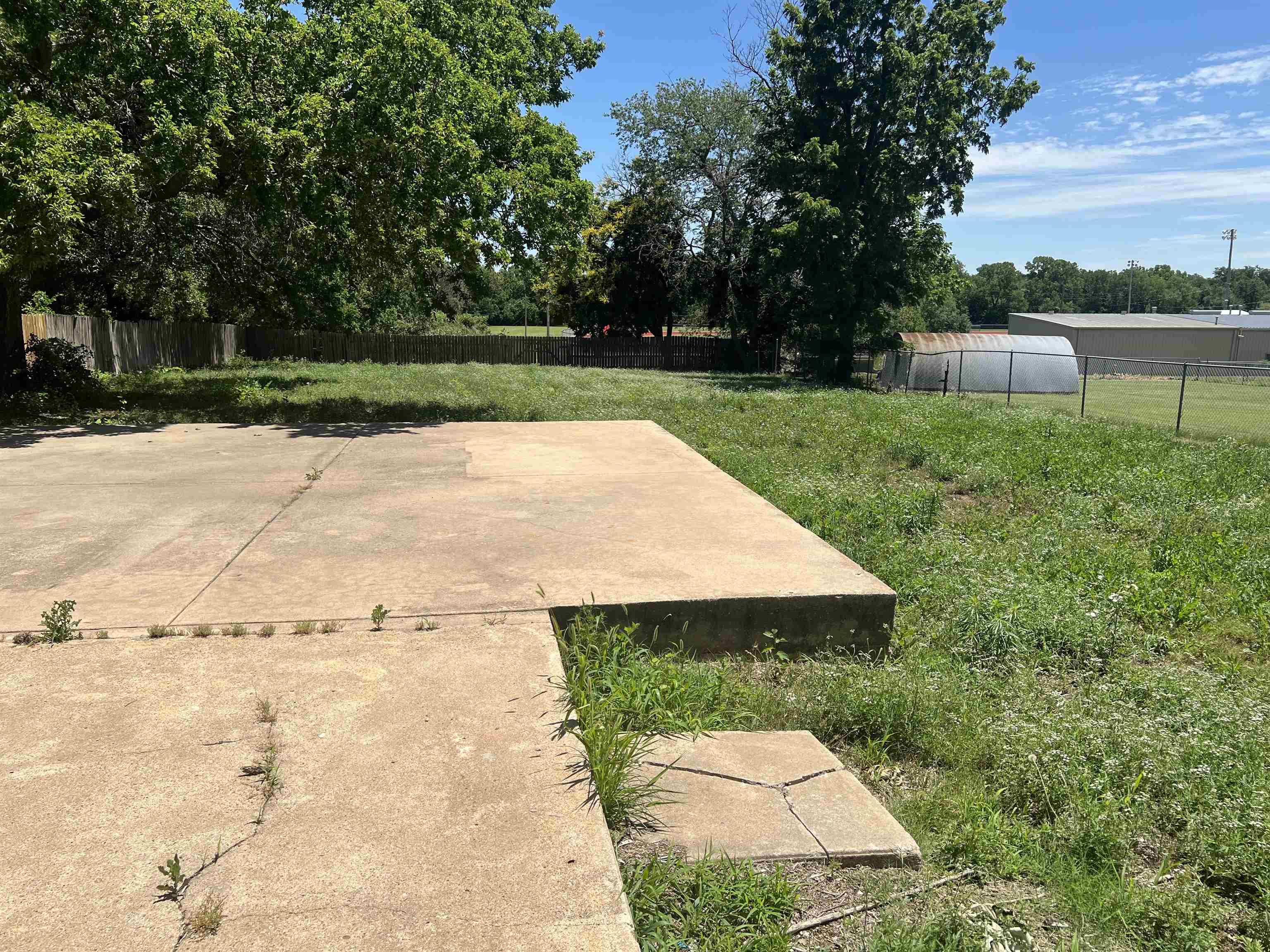709 N A Property Photo 11