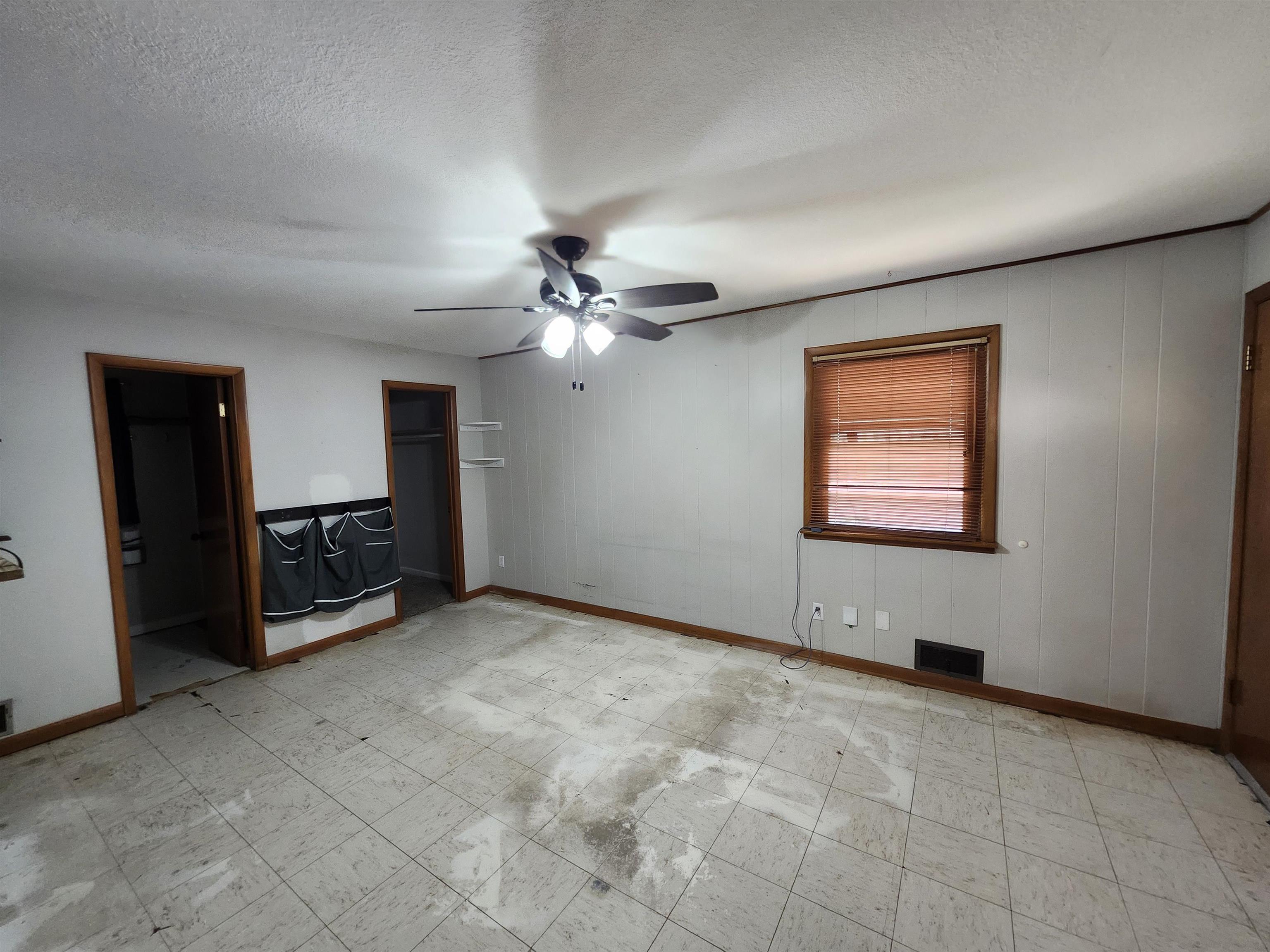 1407 E Crowley St Property Photo 7