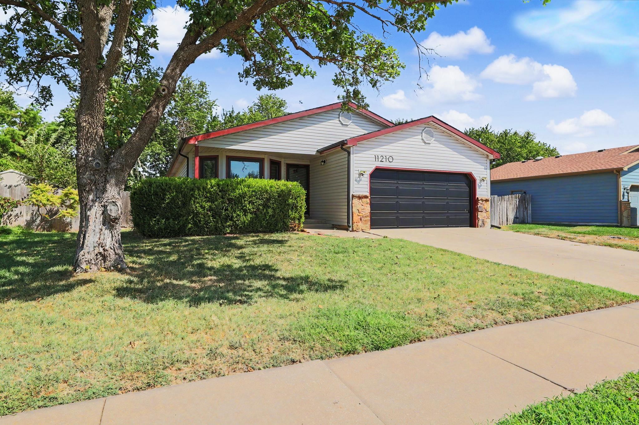 11210 W Jewell St Property Photo 2