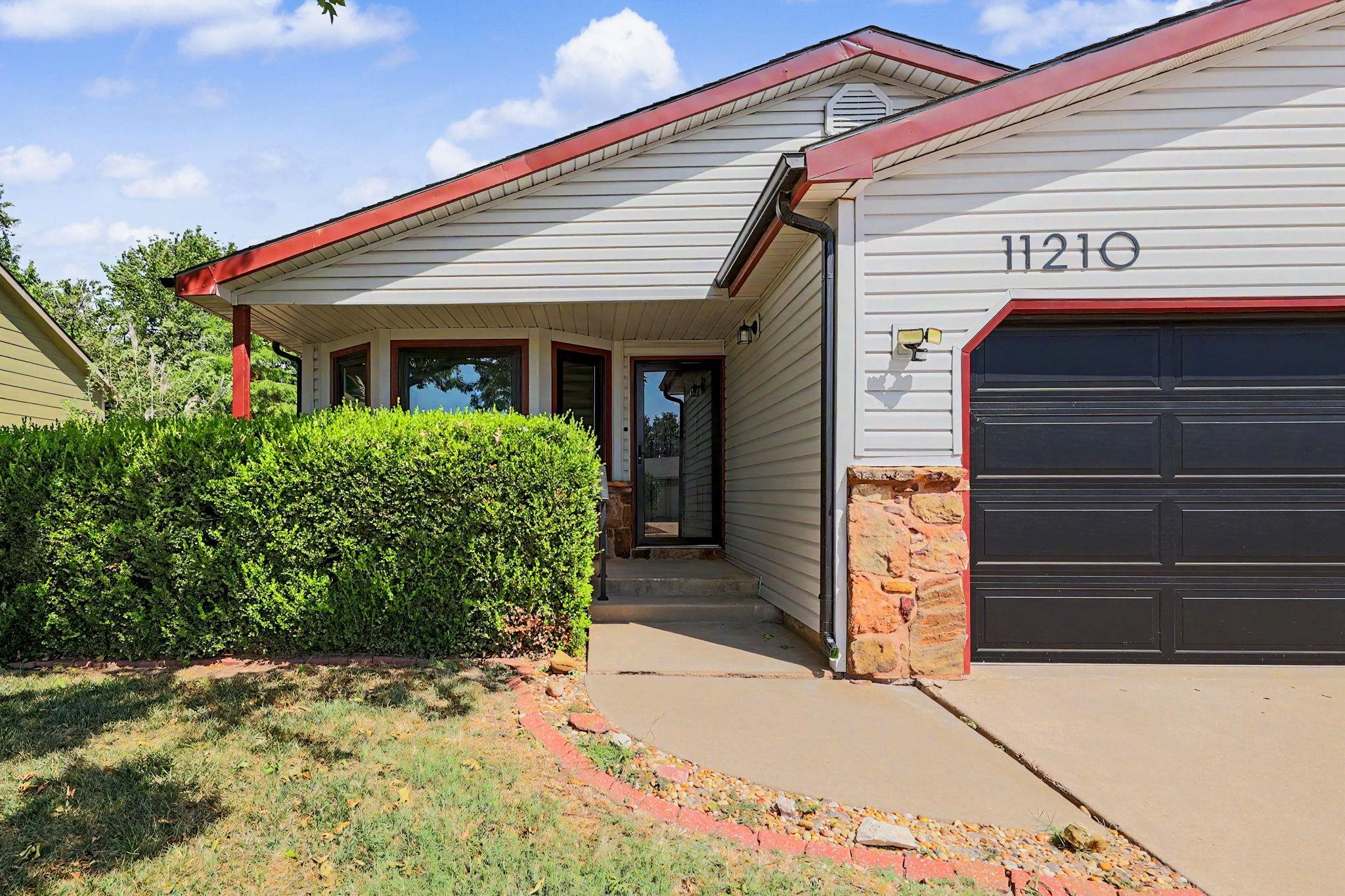 11210 W Jewell St Property Photo 3