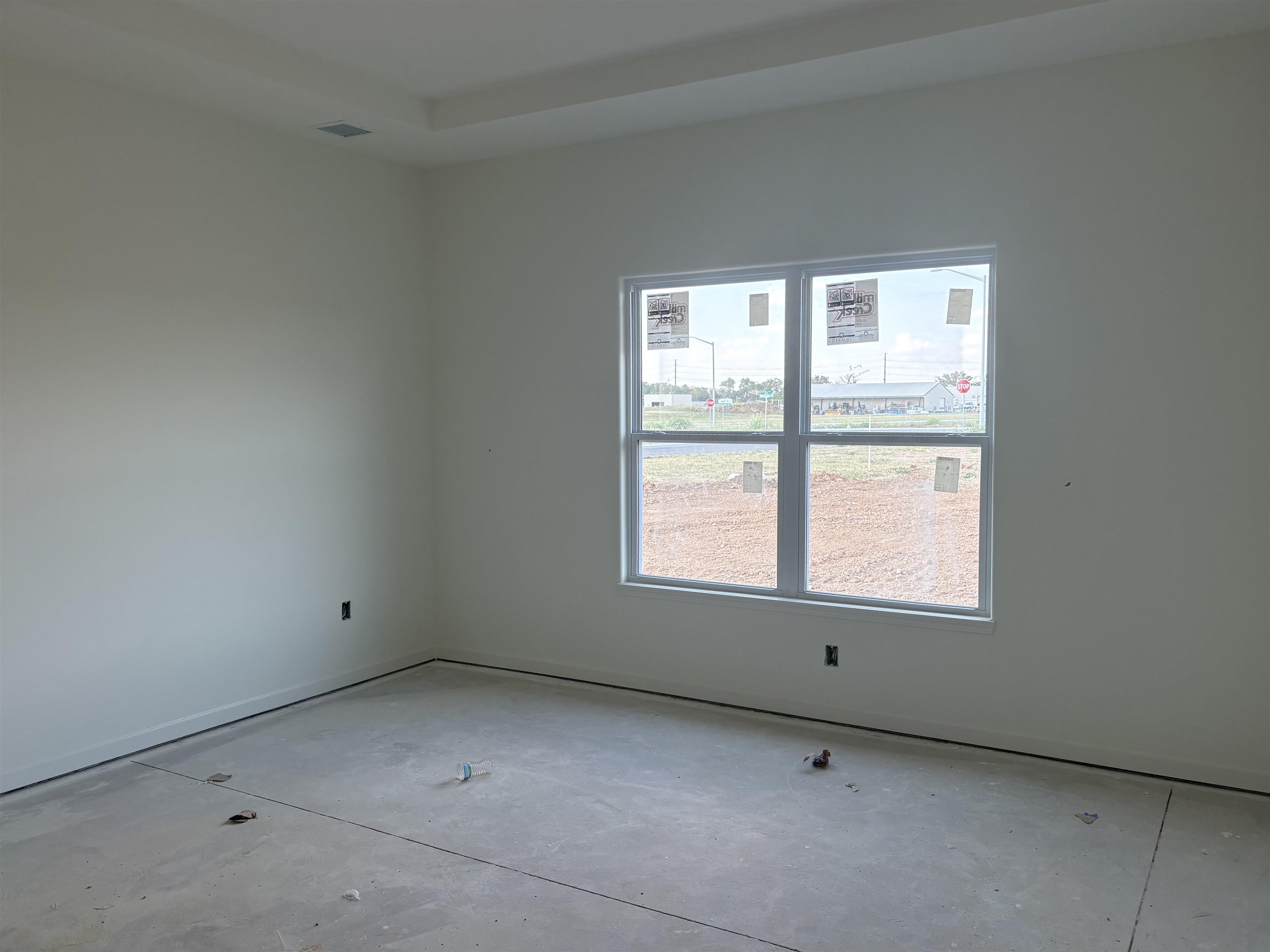114 E Hickam St. Property Photo 6