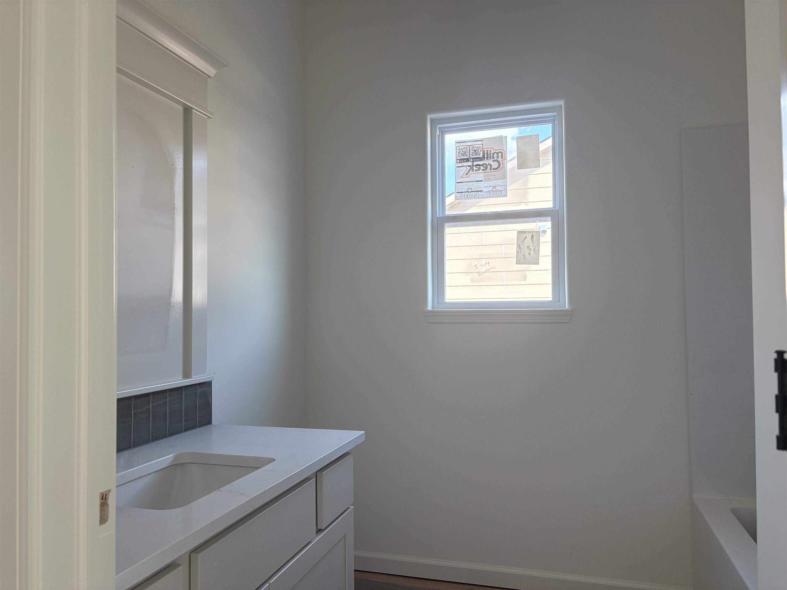 114 E Hickam St. Property Photo 10