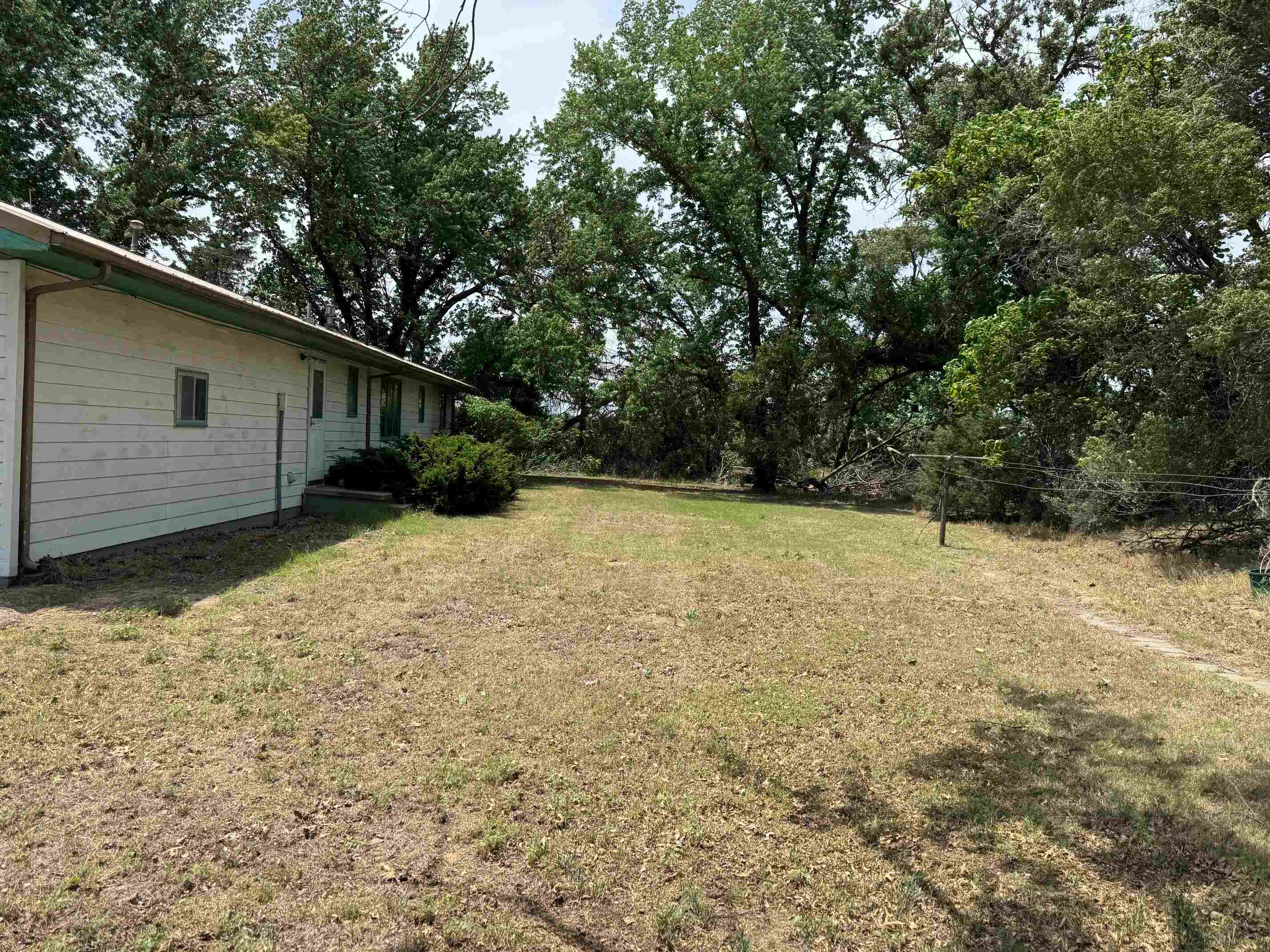 914 N Burmac Rd. Property Photo 4
