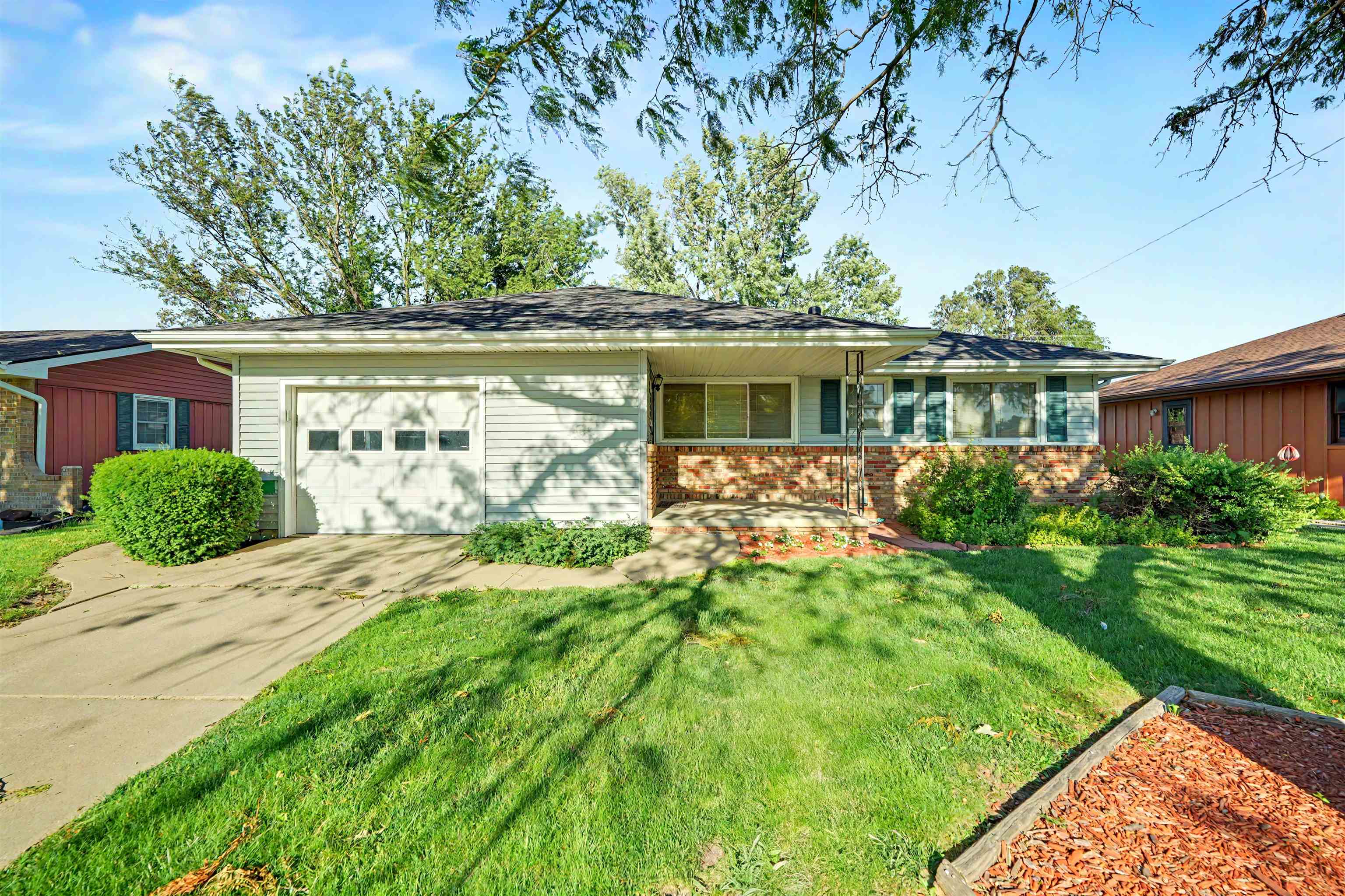 2625 Robin Rd Property Photo 1
