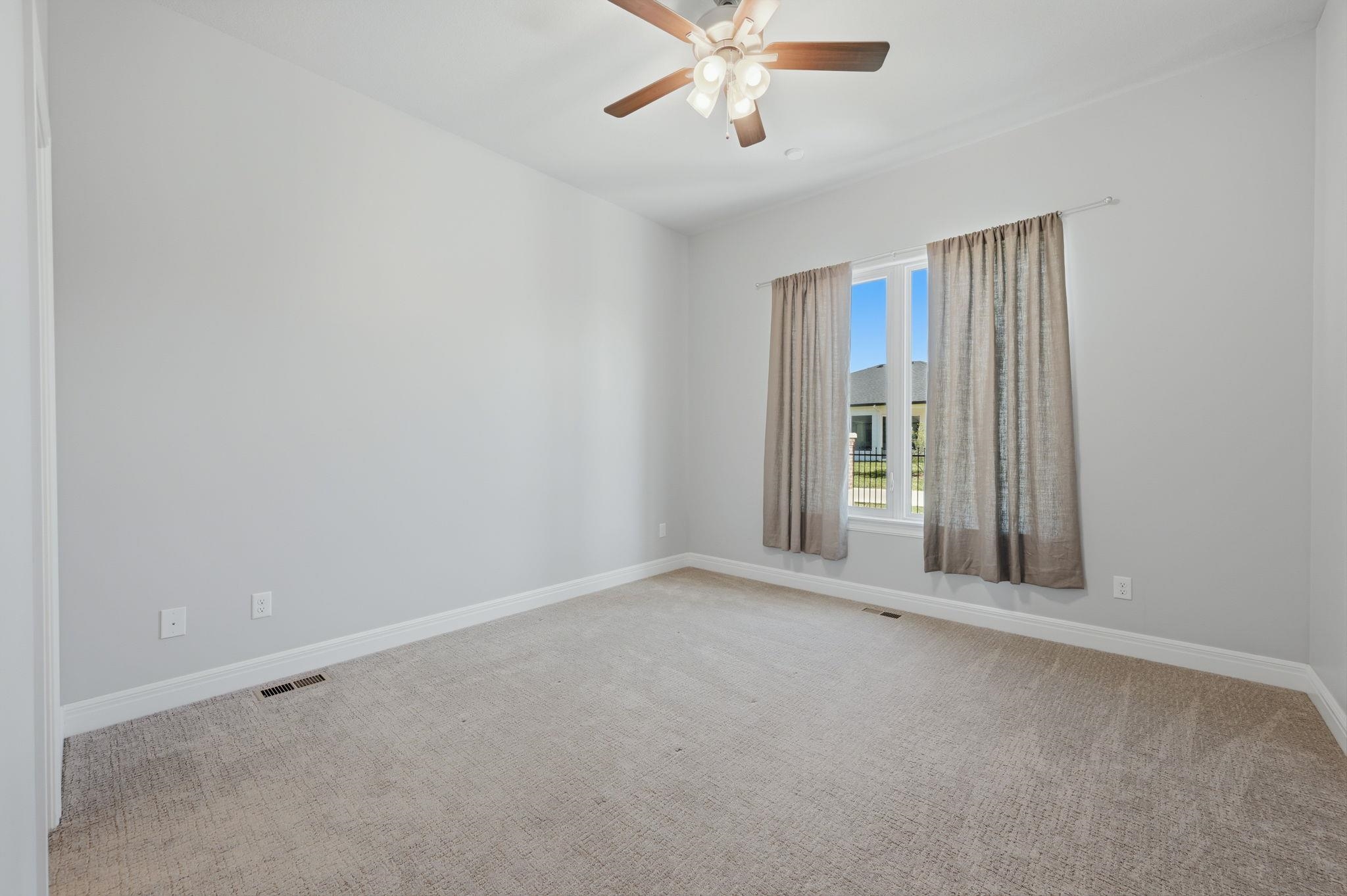818 N Mccloud Cir #109 Property Photo 18