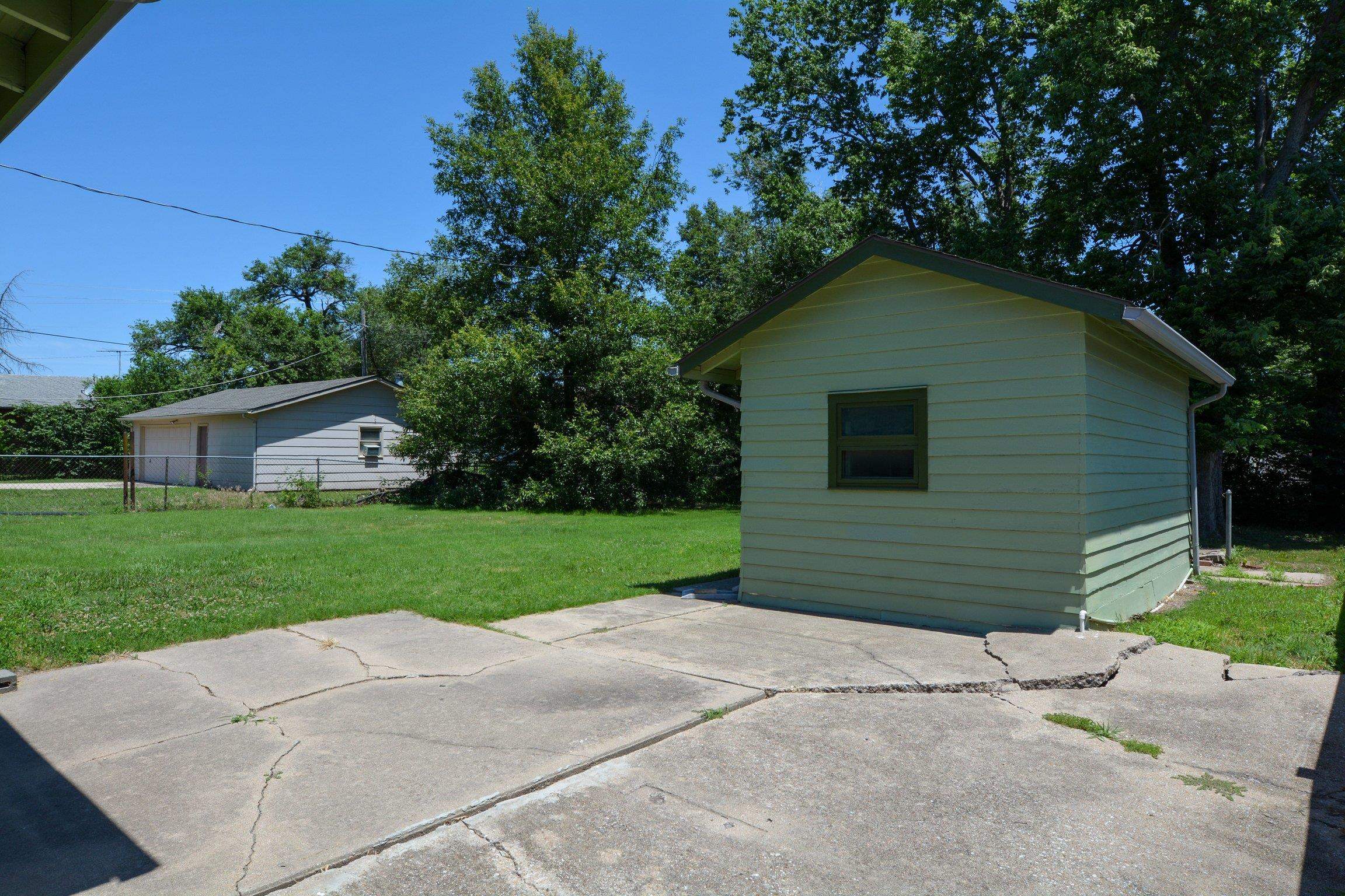 536 N Meeds Dr. Property Photo 26