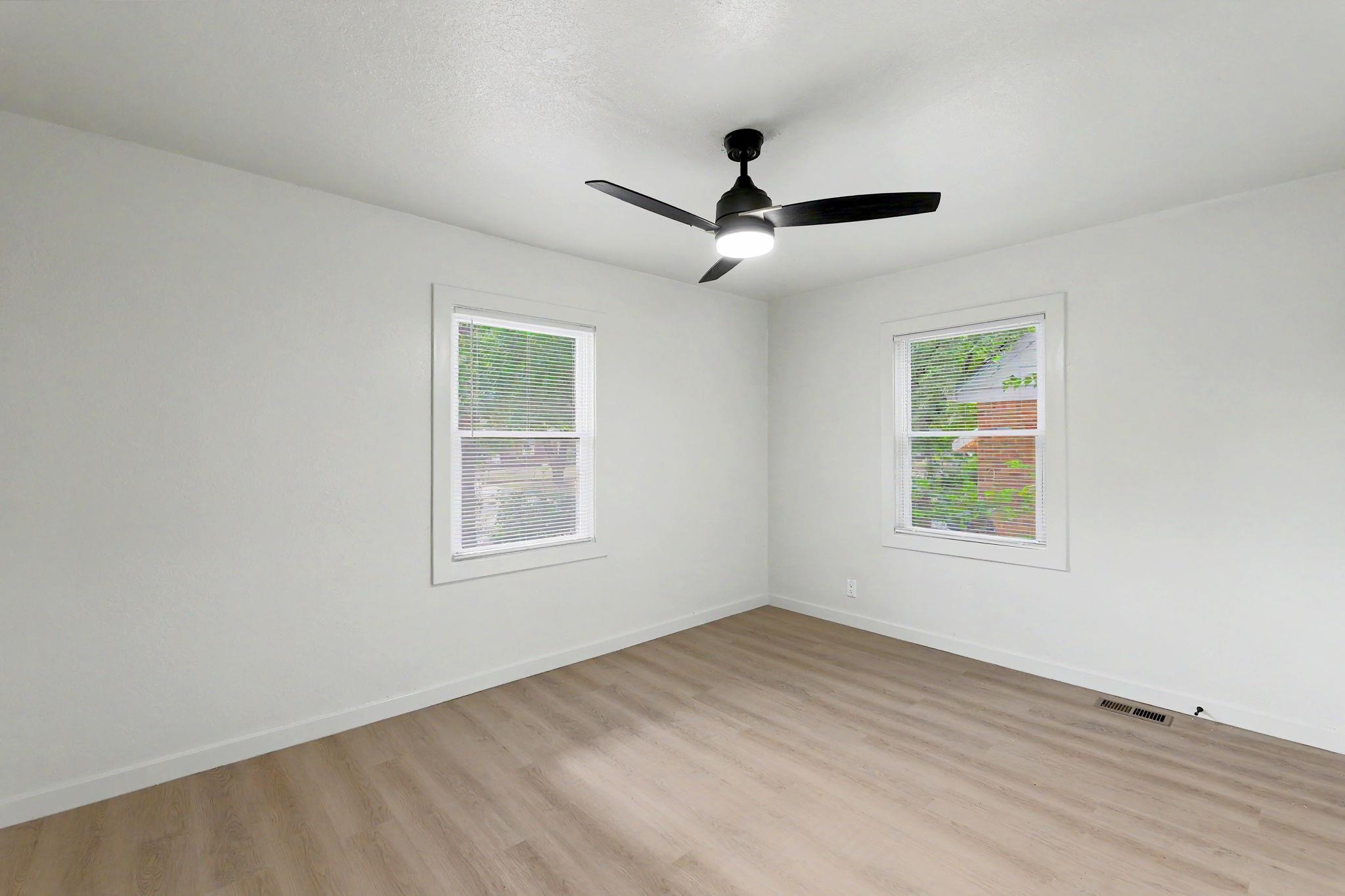 1937 N Piatt Ave Property Photo 7