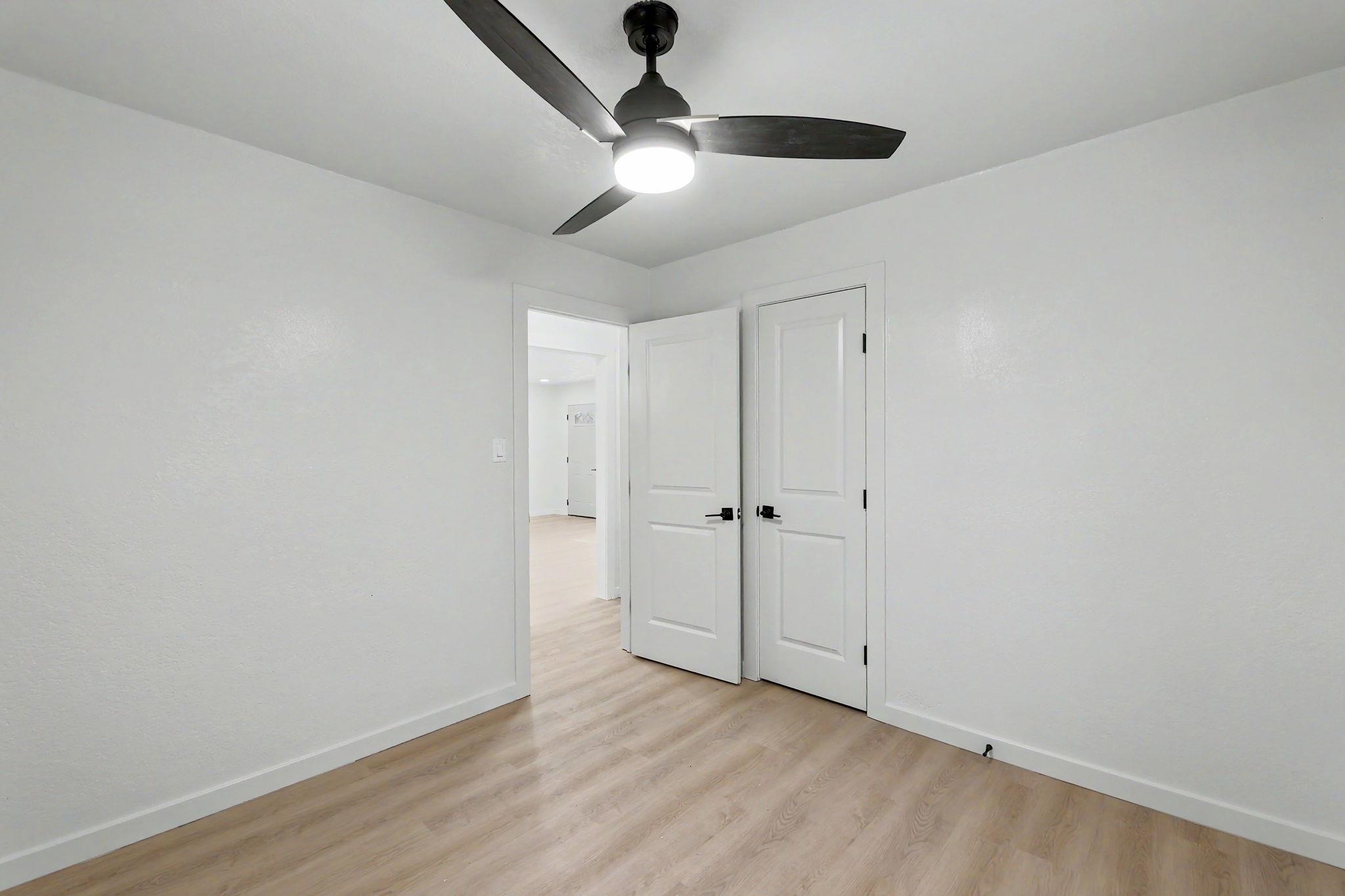 1937 N Piatt Ave Property Photo 22