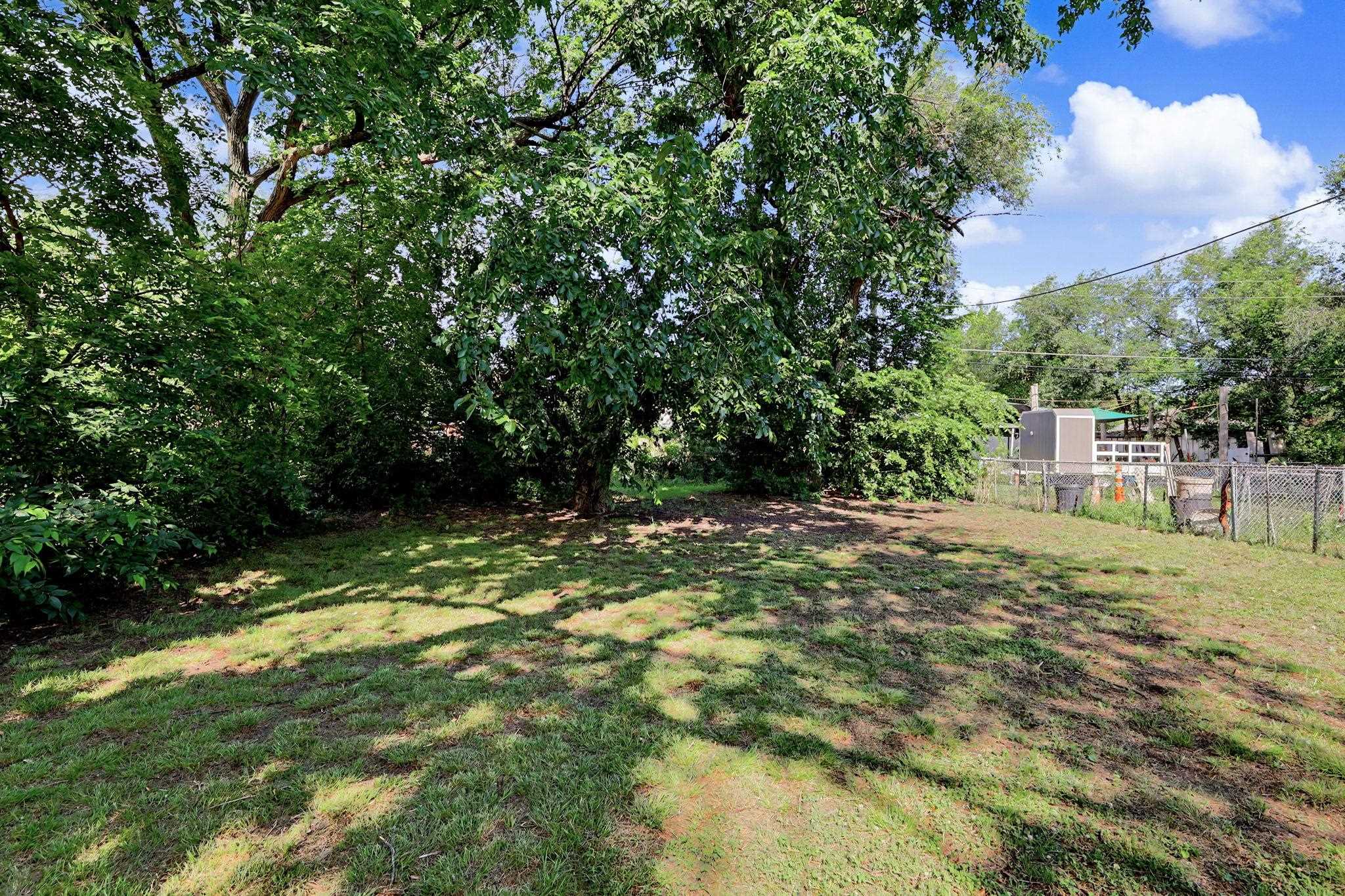 1937 N Piatt Ave Property Photo 33