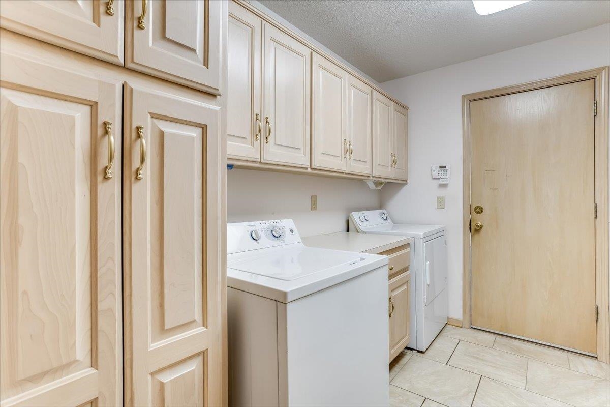 10531 W Millpond St Property Photo 8