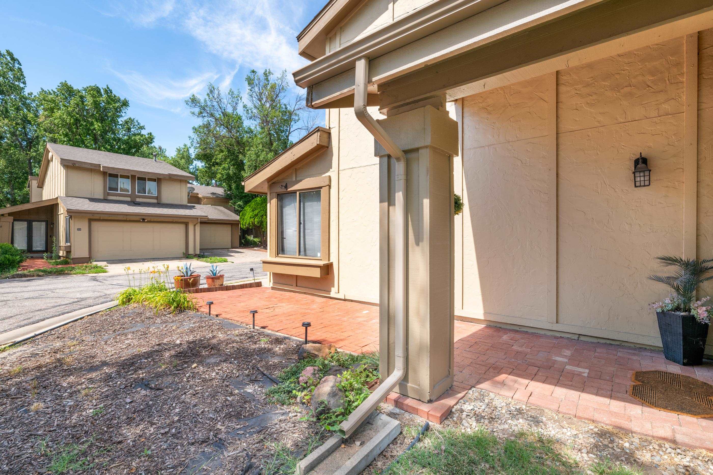 8419 E Harry St Property Photo 3