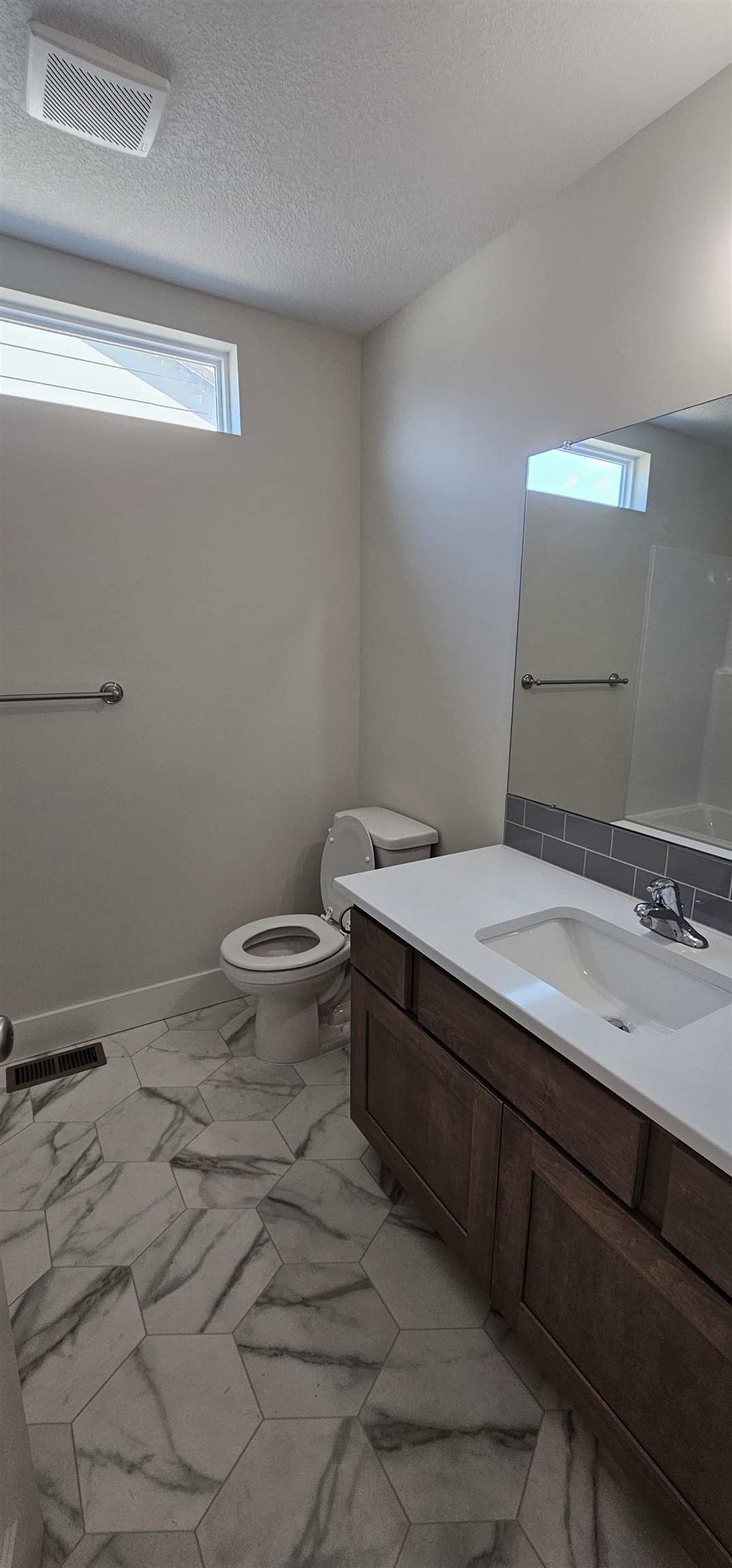 1908 S Herrington St Property Photo 2
