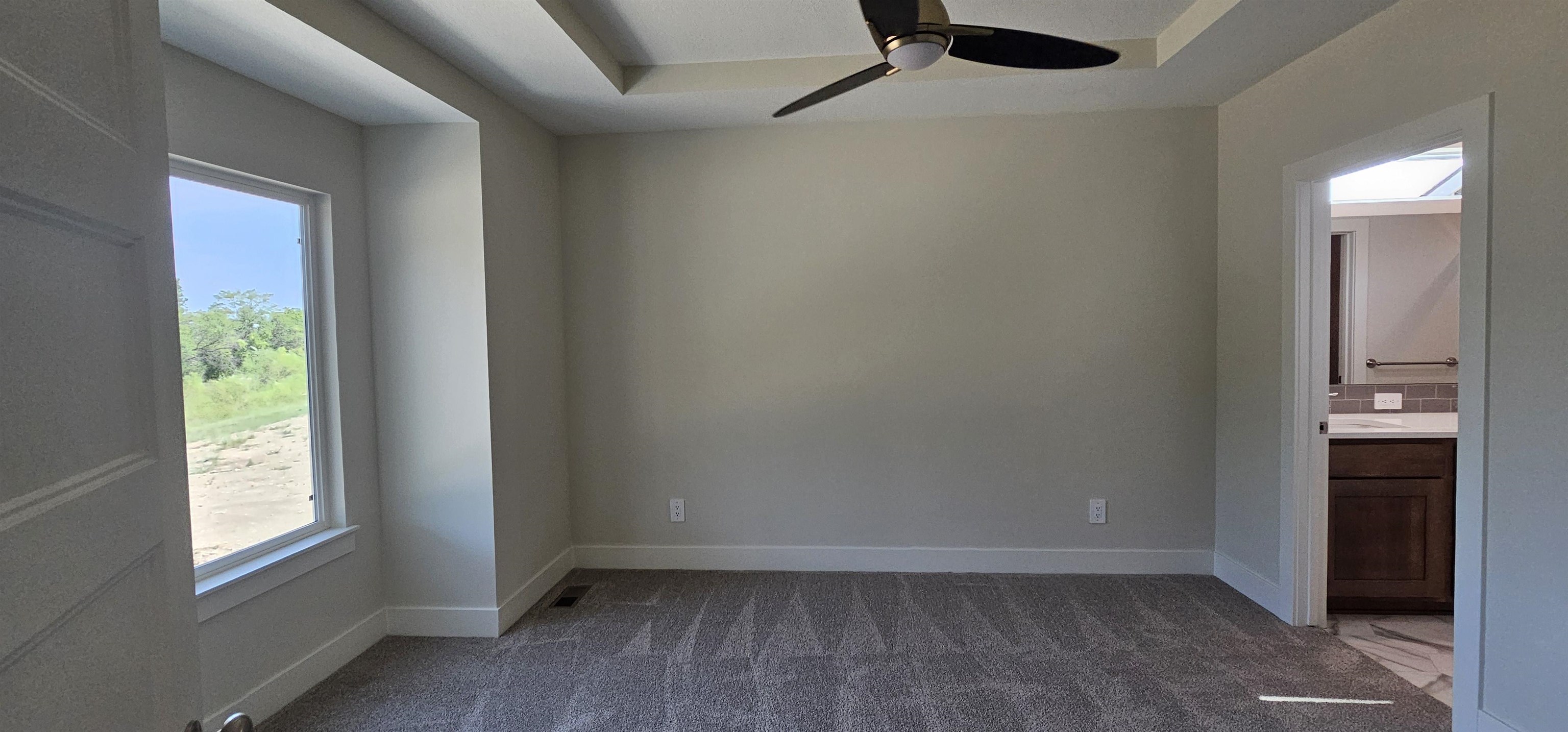 1908 S Herrington St Property Photo 5