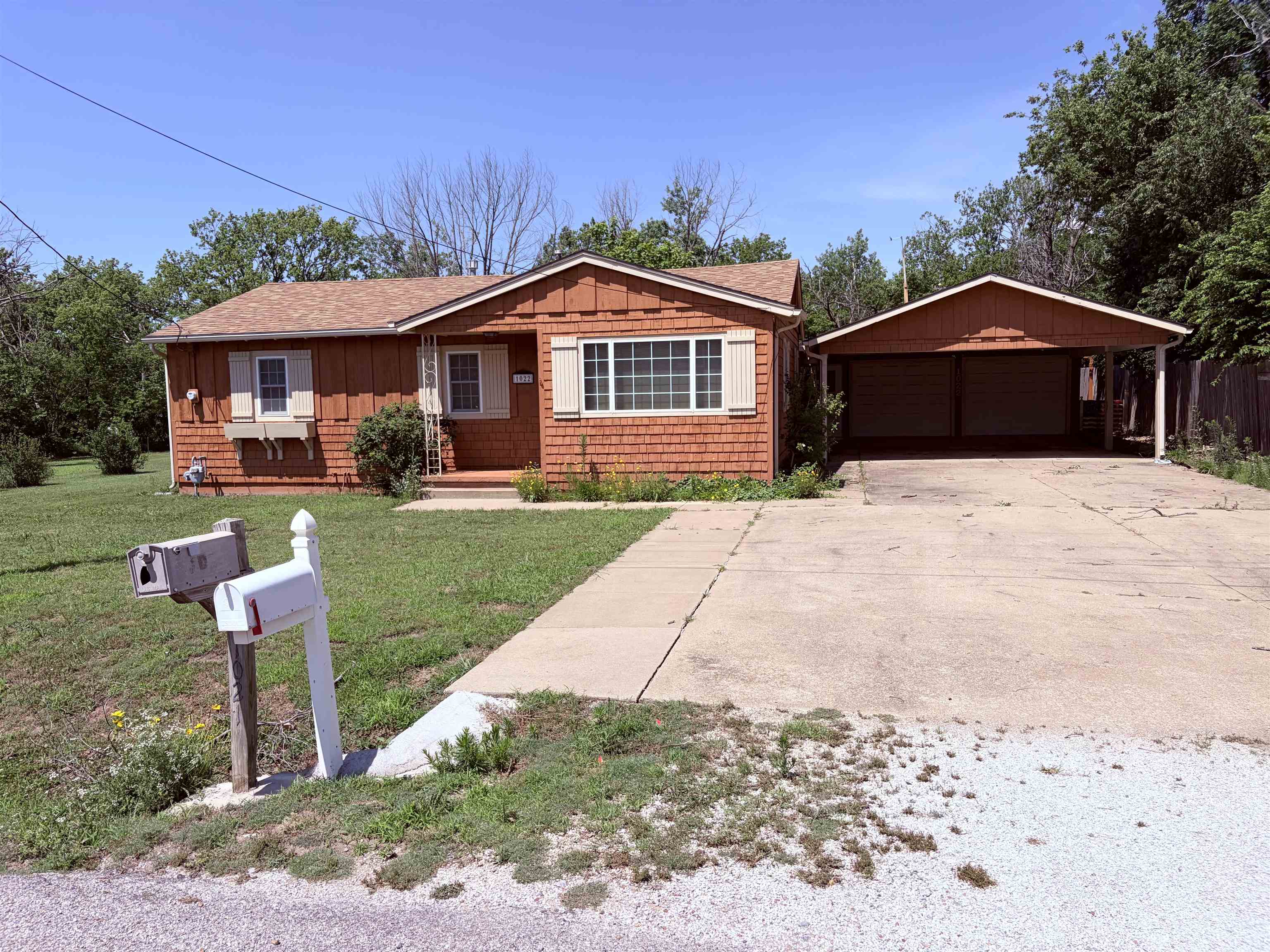 1022 S Cherry St. Property Photo 1