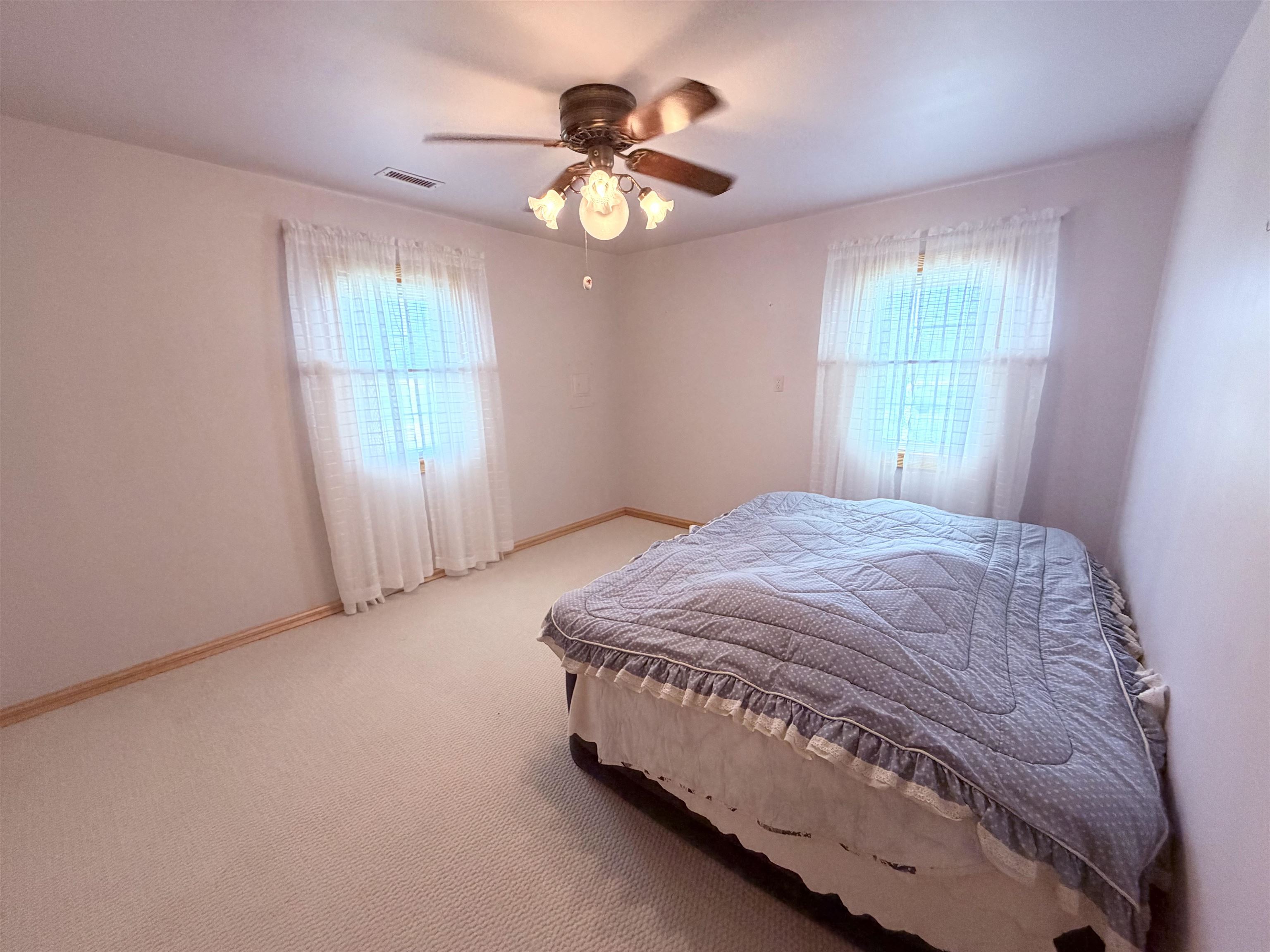 1022 S Cherry St. Property Photo 6