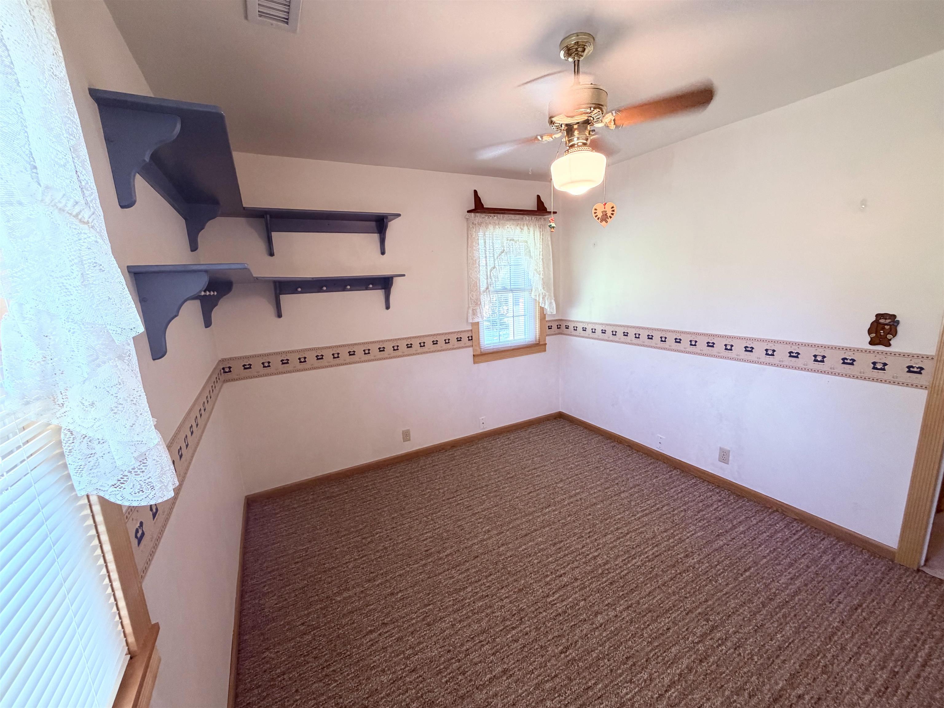 1022 S Cherry St. Property Photo 9