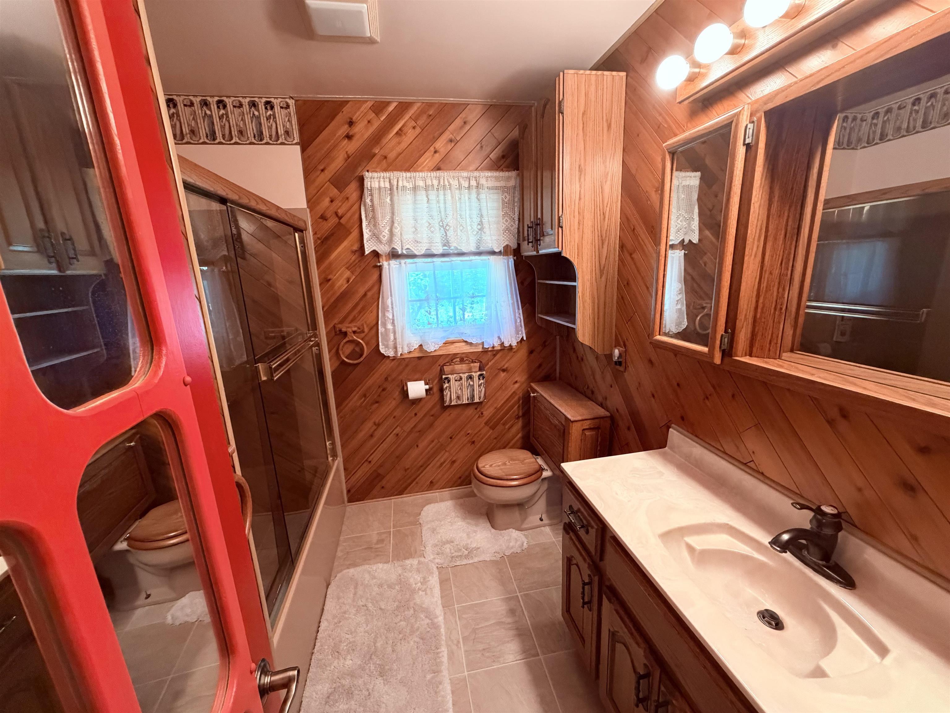 1022 S Cherry St. Property Photo 10