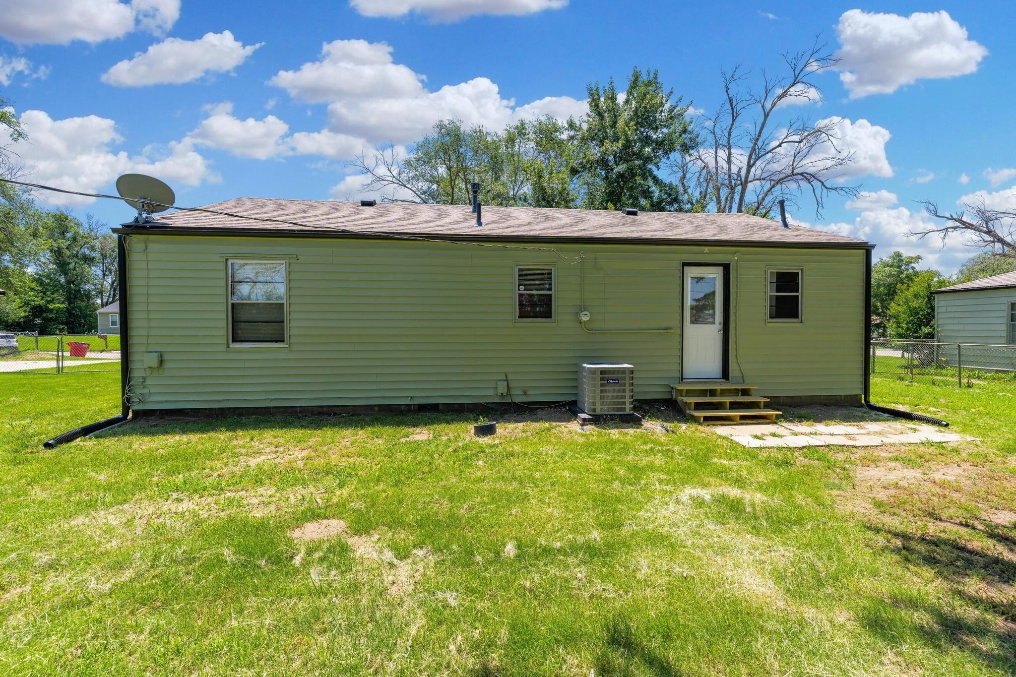 542 W Sunrise Dr Property Photo 26