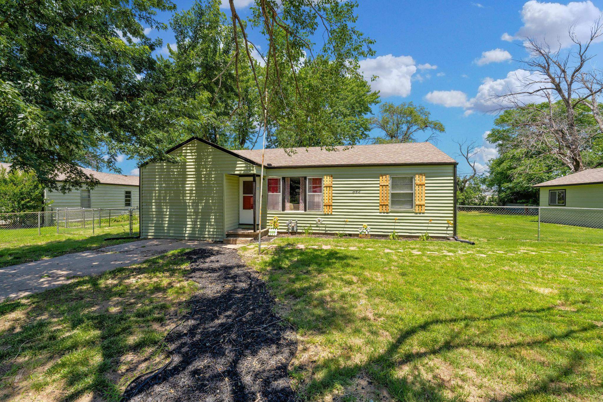 542 W Sunrise Dr Property Photo 31