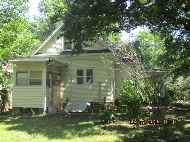 1400 Grand Ave Property Photo 2
