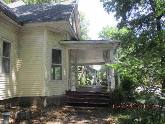 1400 Grand Ave Property Photo 3
