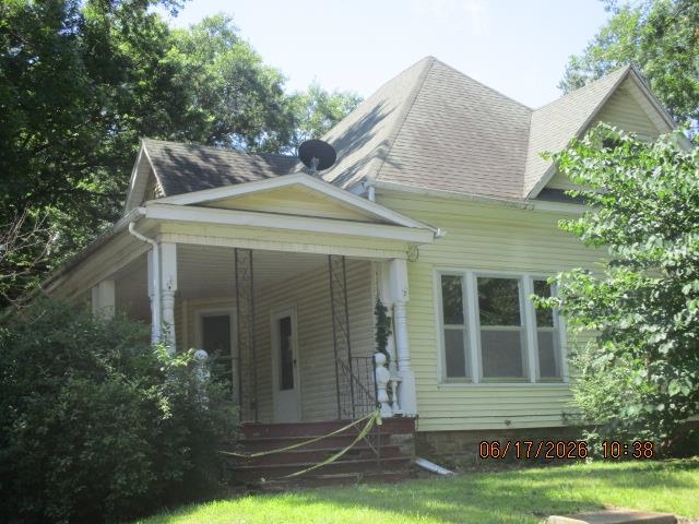 1400 Grand Ave Property Photo 4