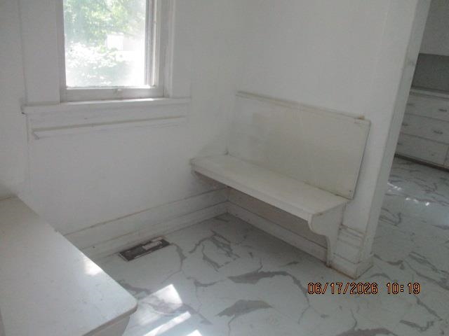 1400 Grand Ave Property Photo 8
