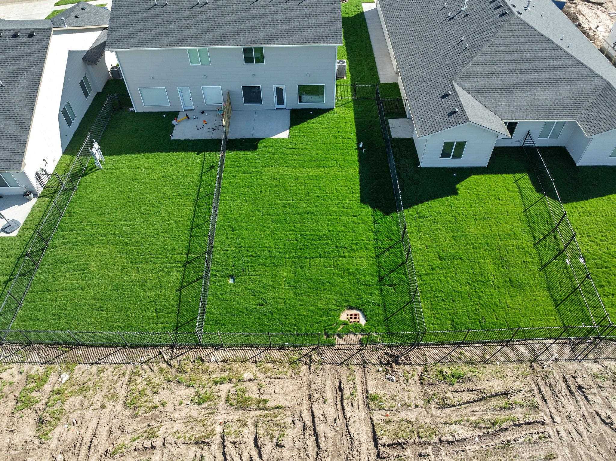 242 N Mendocino St Property Photo 29