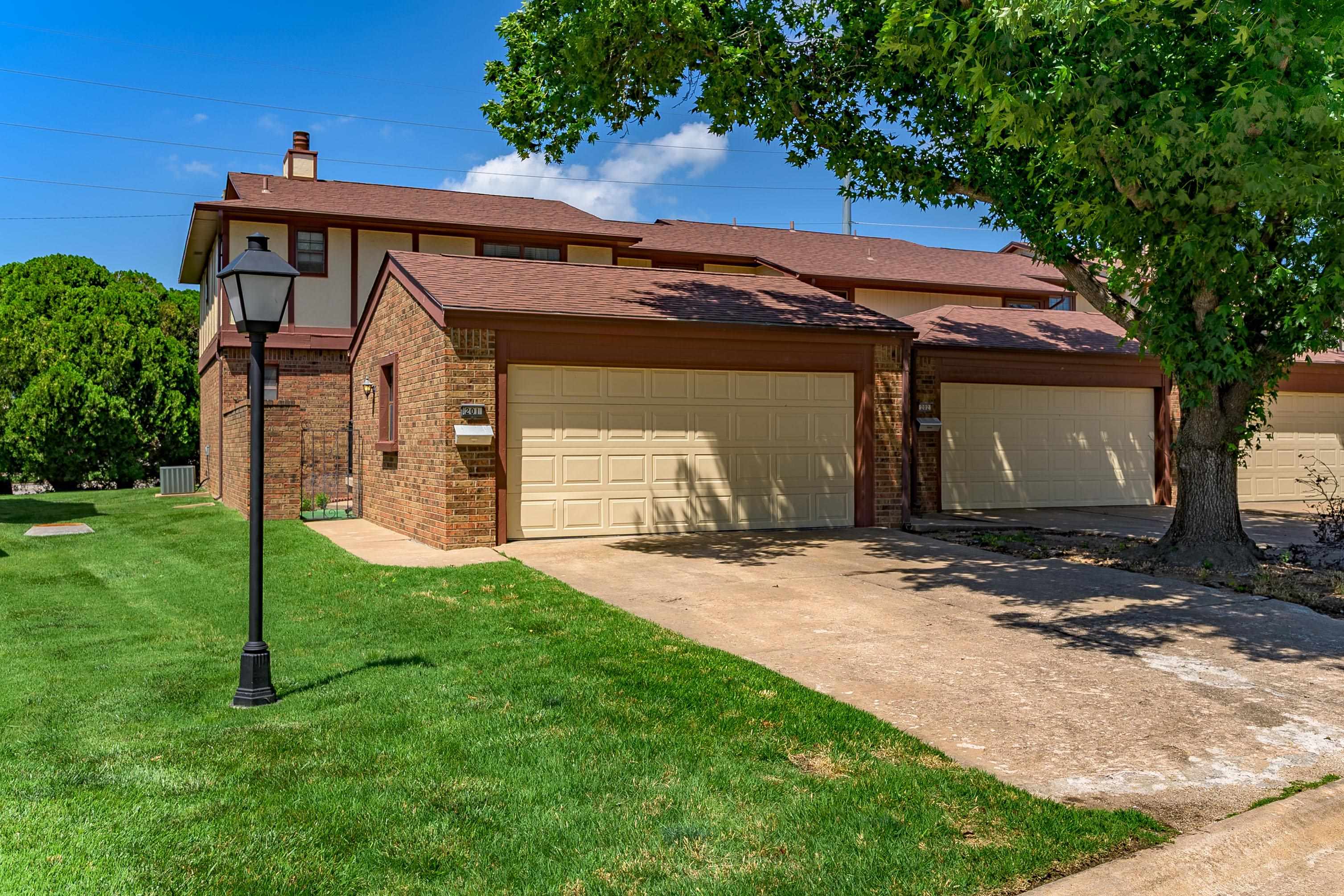 8917 W Harvest Property Photo 1