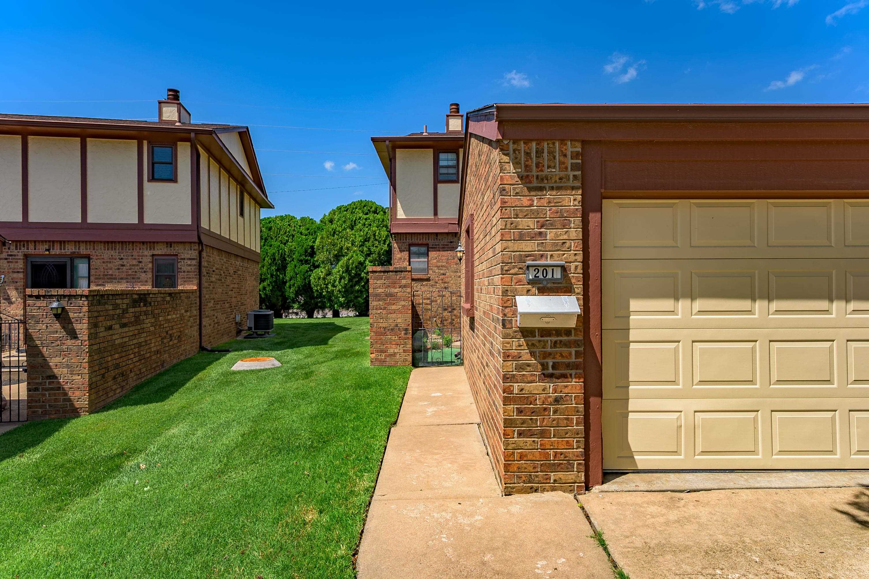 8917 W Harvest Property Photo 5