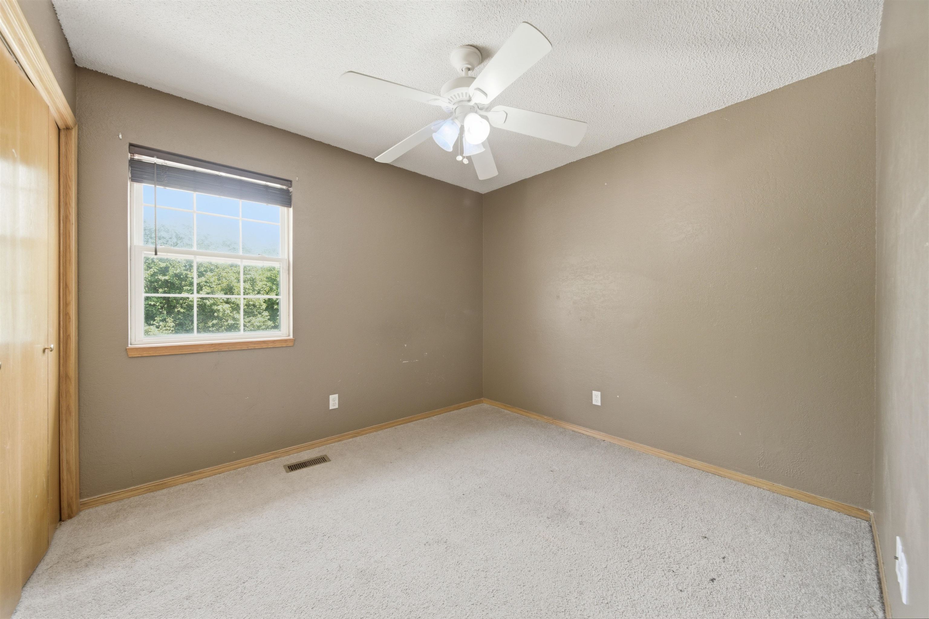 1942 S Chateau St Property Photo 12