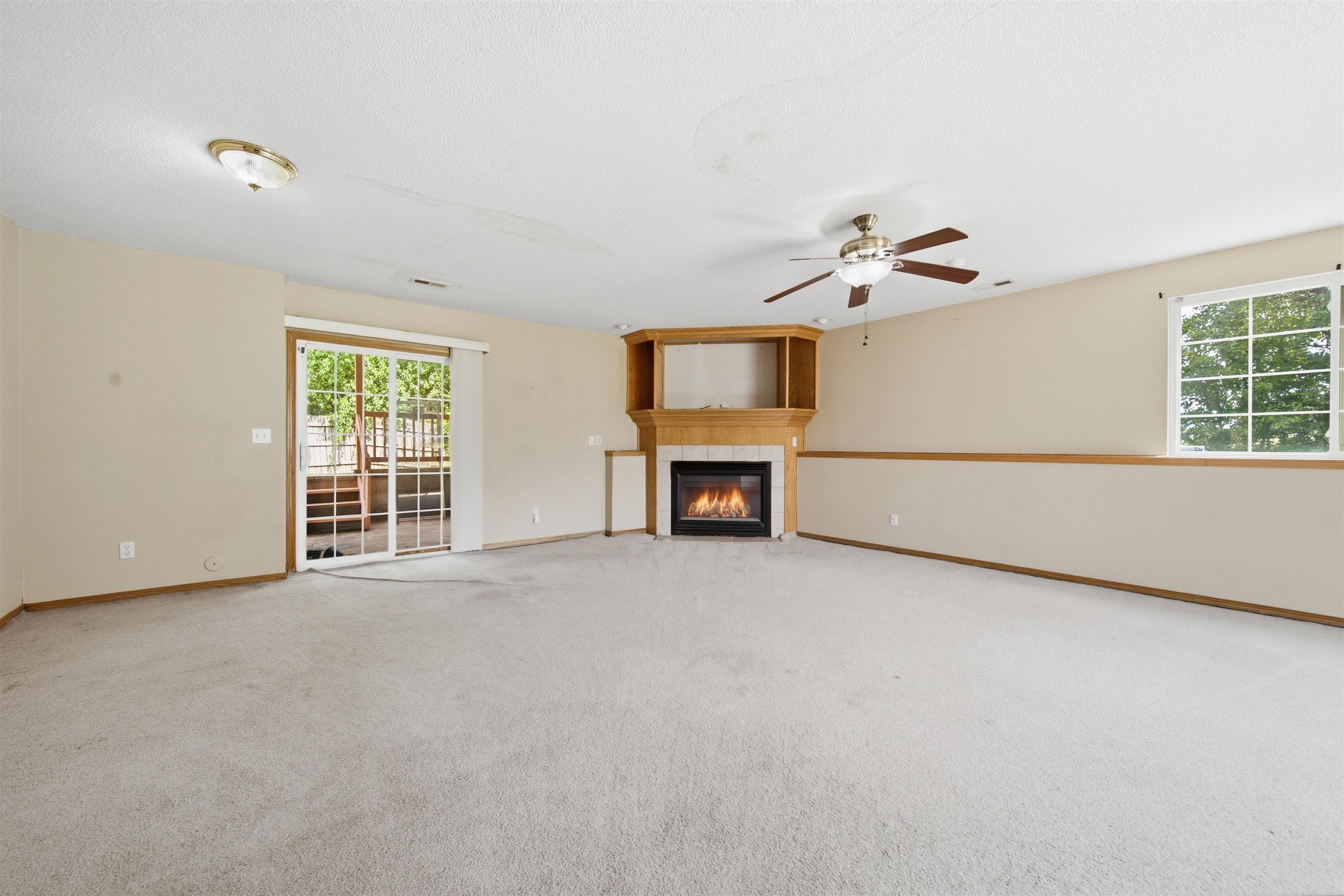 1942 S Chateau St Property Photo 17
