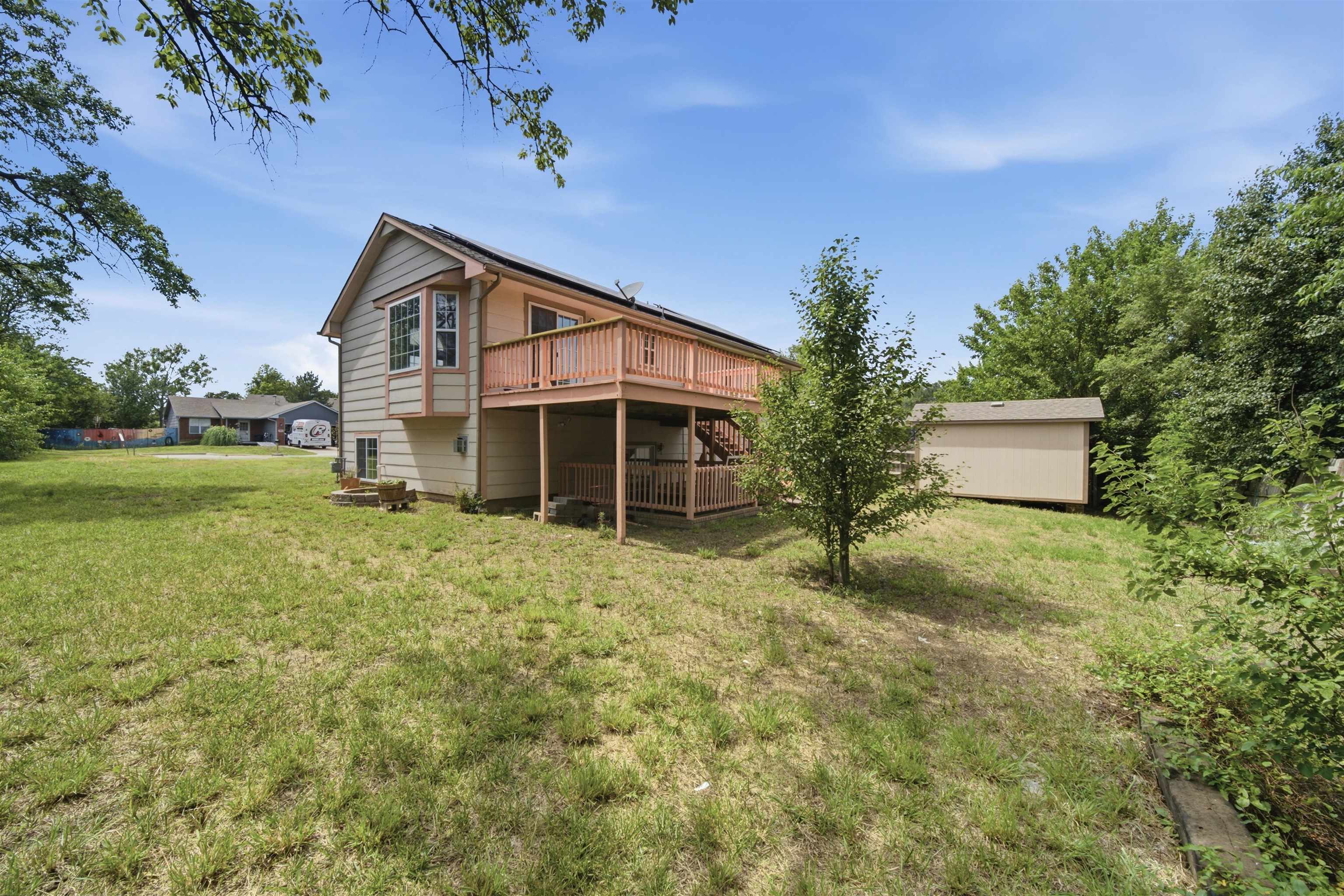 1942 S Chateau St Property Photo 27