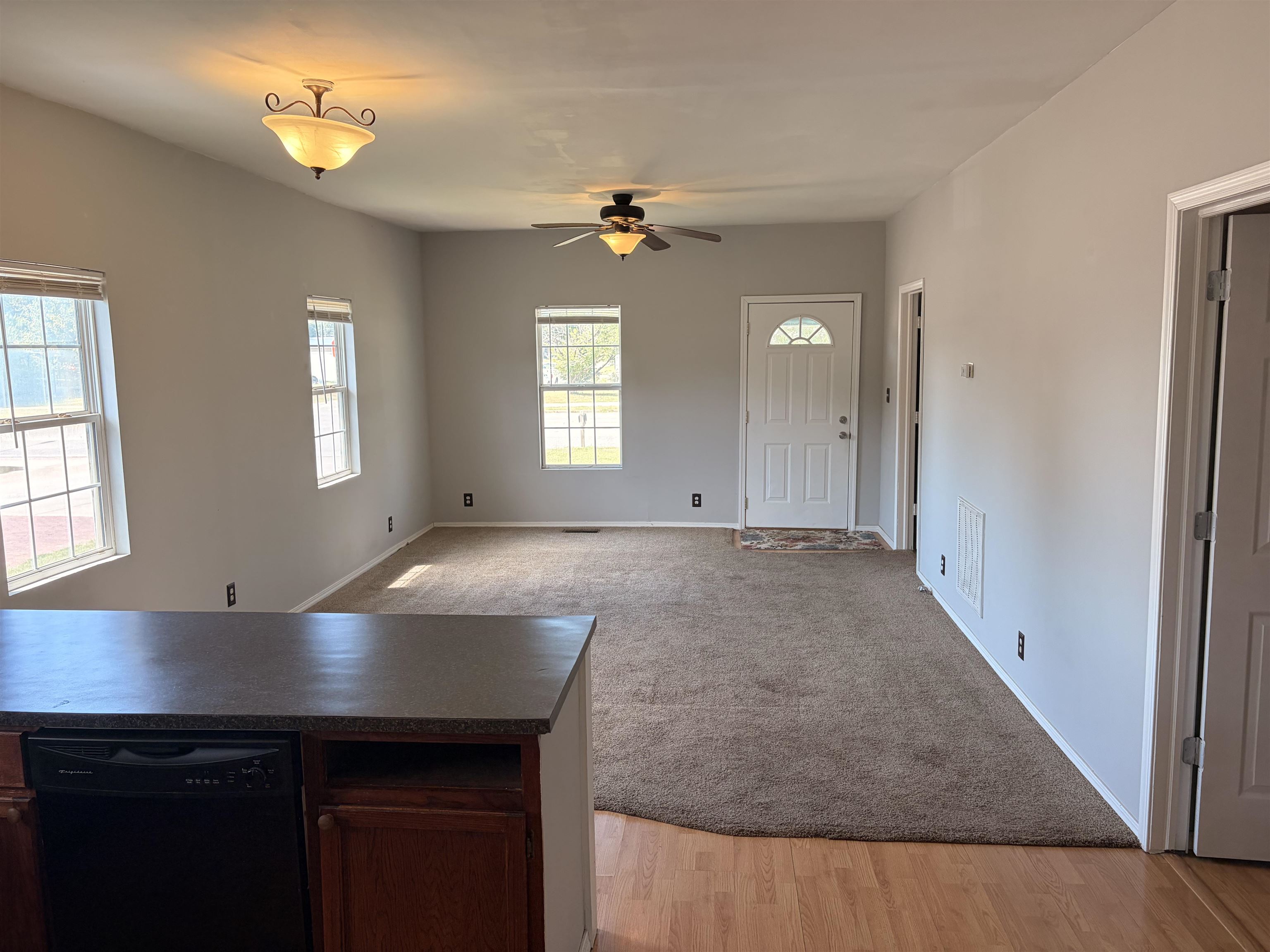 1326 S Summit St Property Photo 19