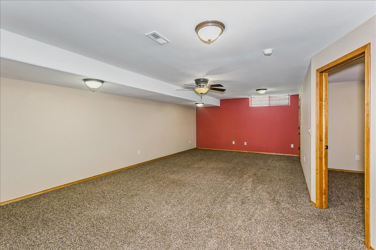 1213 N Hamilton Cir Property Photo 12