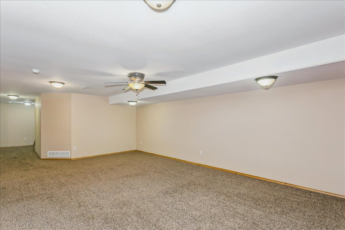 1213 N Hamilton Cir Property Photo 13