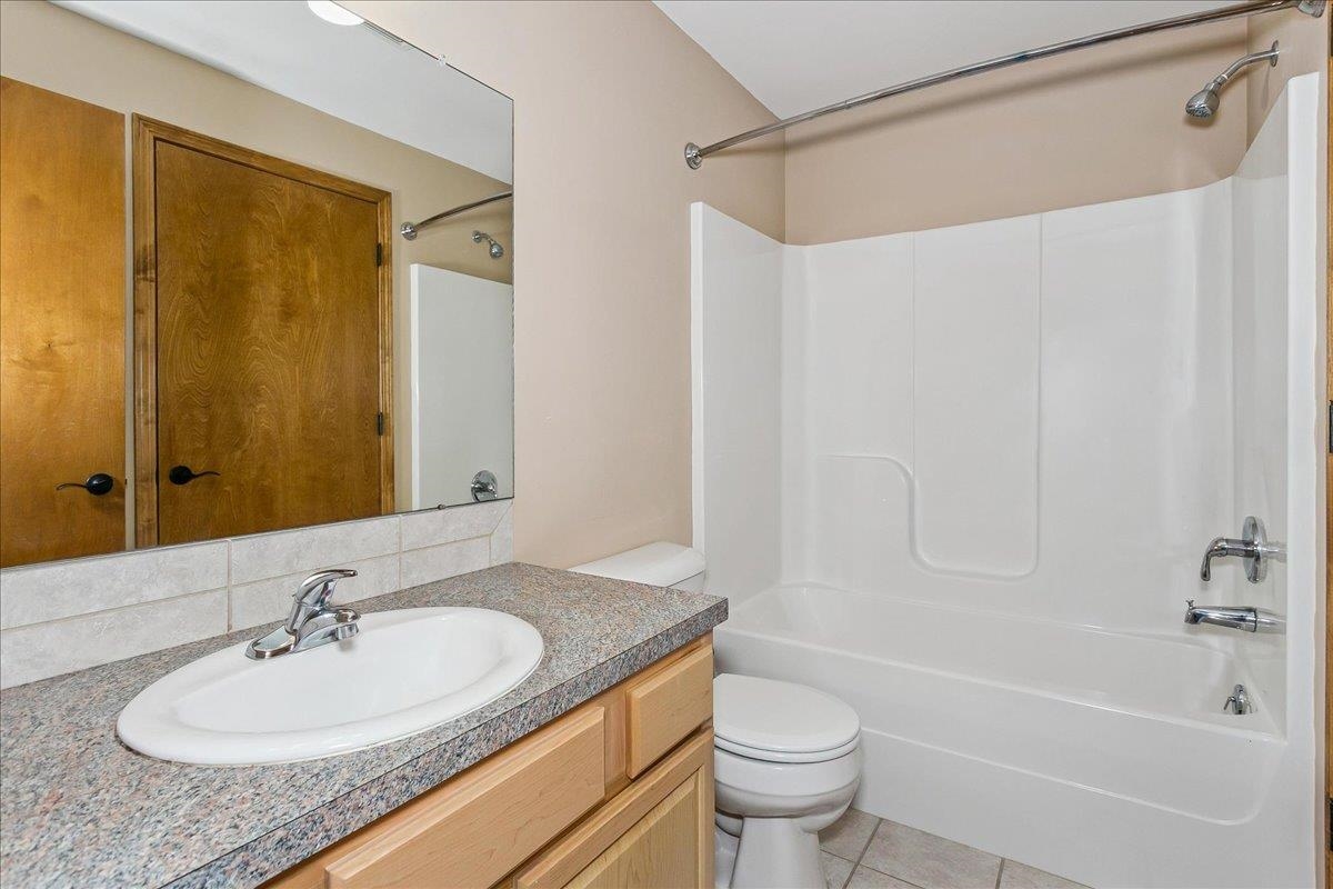 1213 N Hamilton Cir Property Photo 16