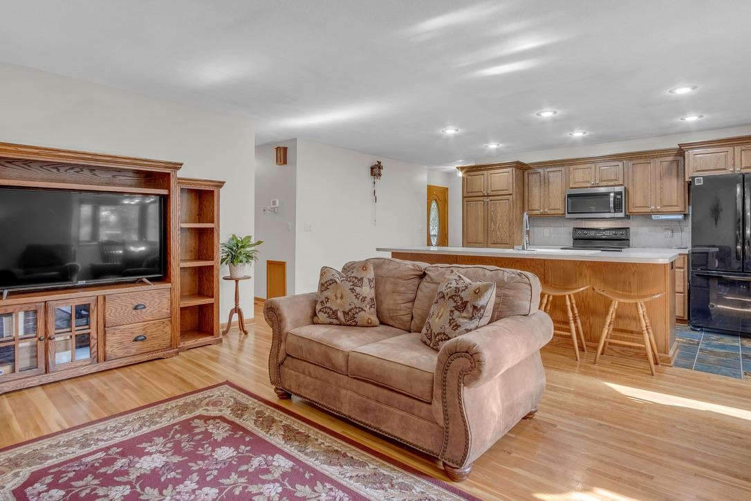 502 West Property Photo 9
