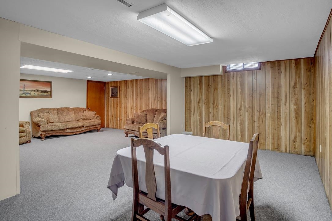 502 West Property Photo 27