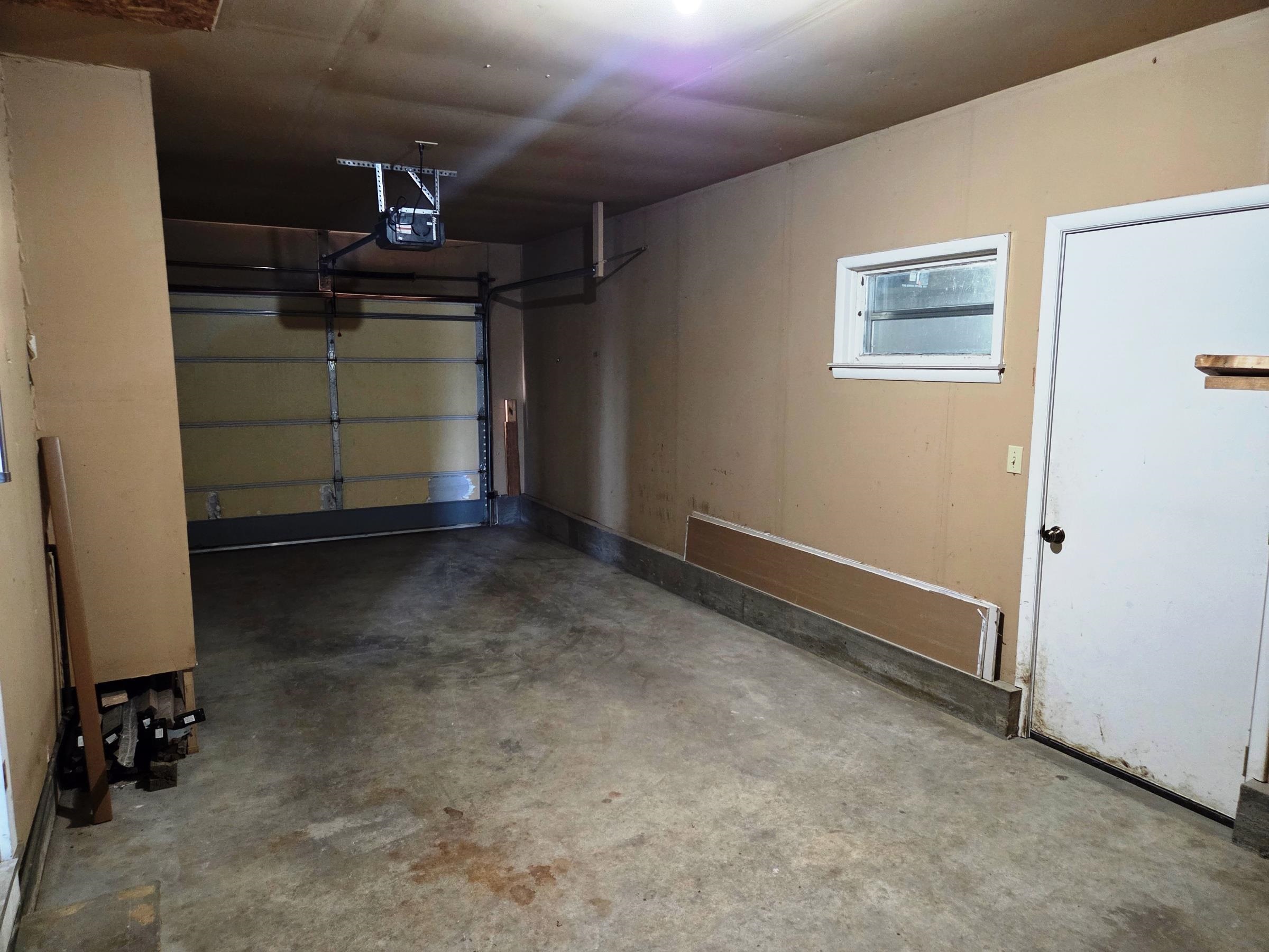 704 Northridge St Property Photo 22