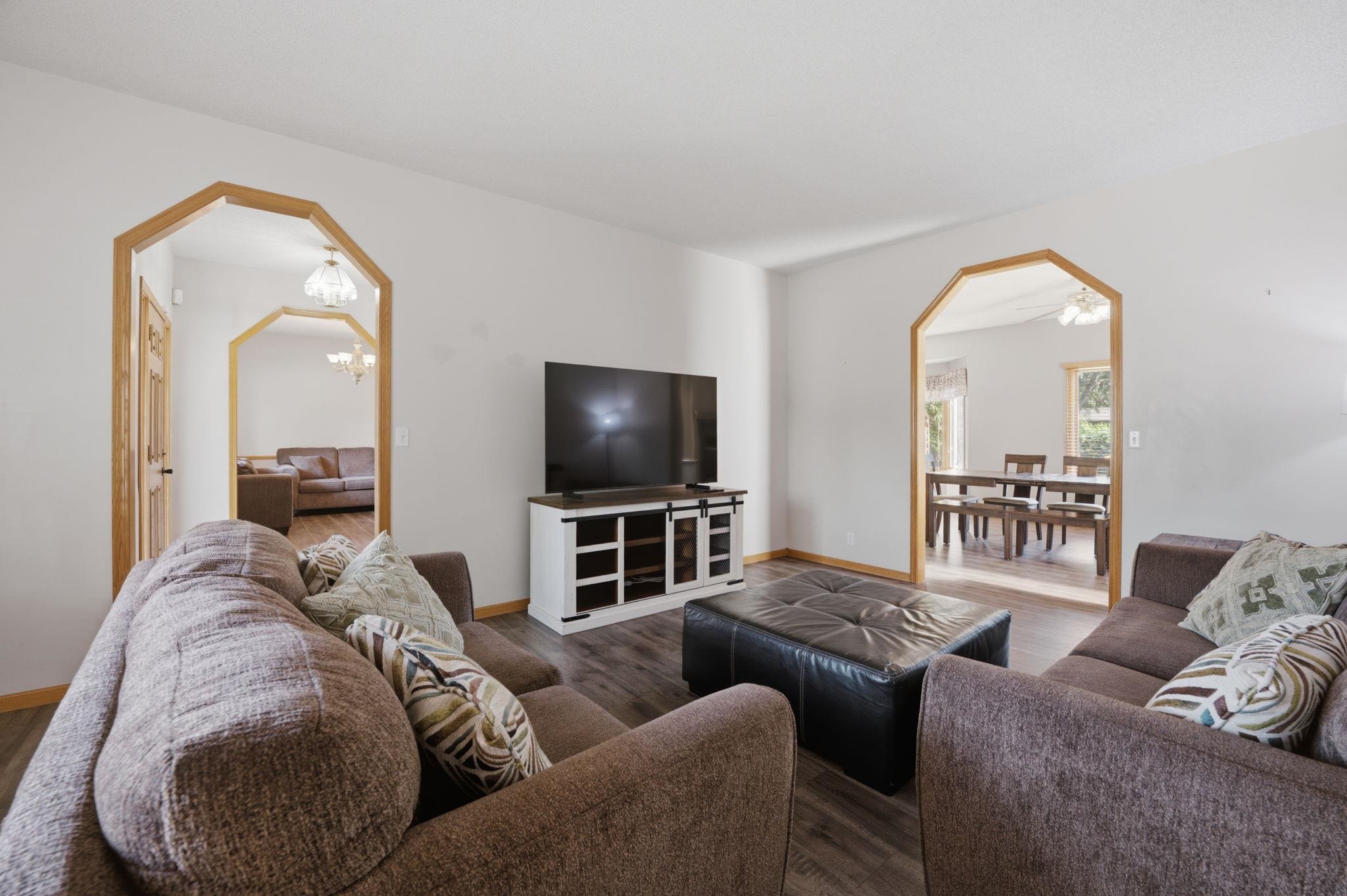 9818 W Bella Vista Property Photo 7